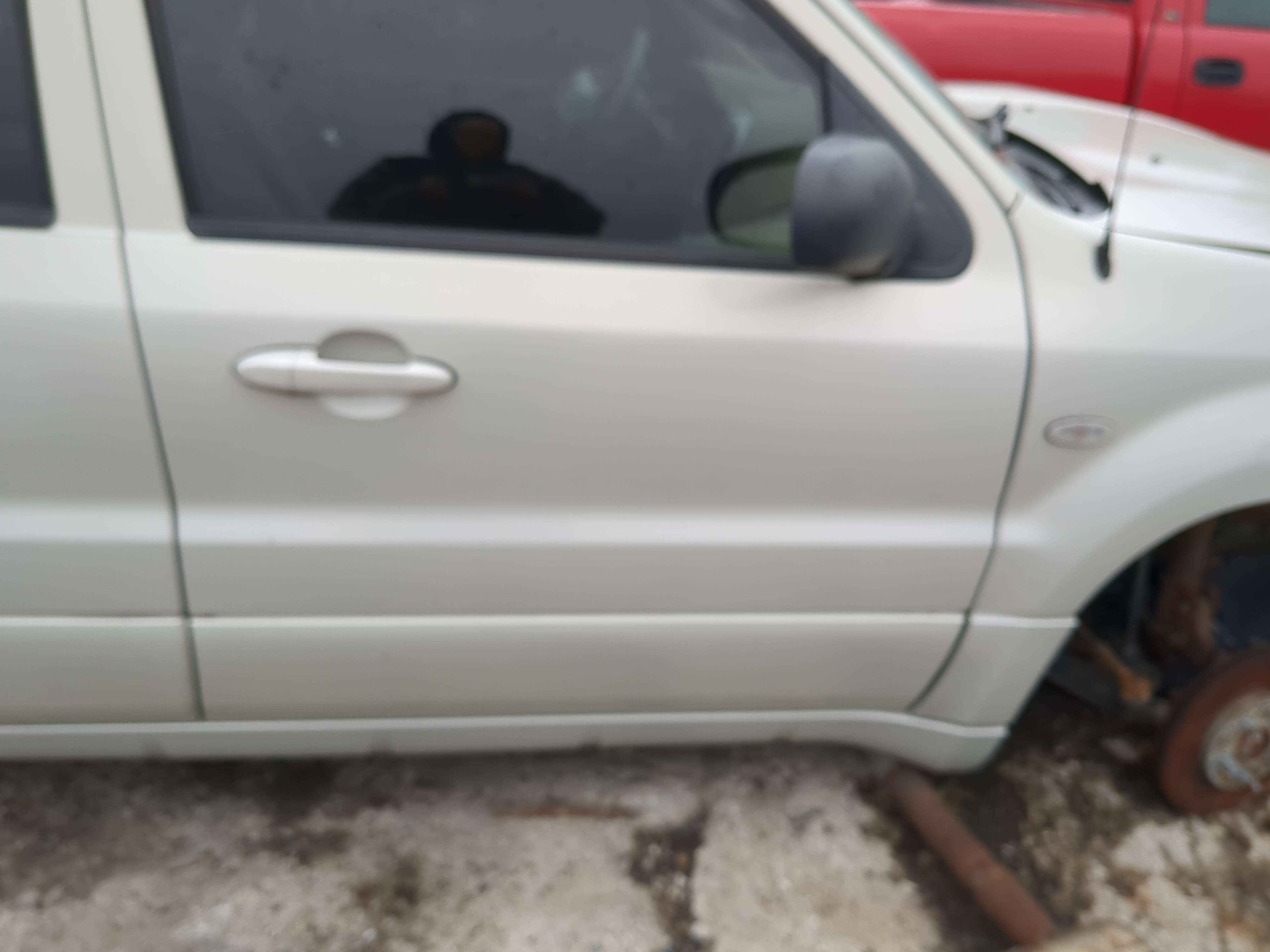 2005-2007 Mercury Mariner Passenger Front Door Oem 892650 - Oemusedautoparts1.com