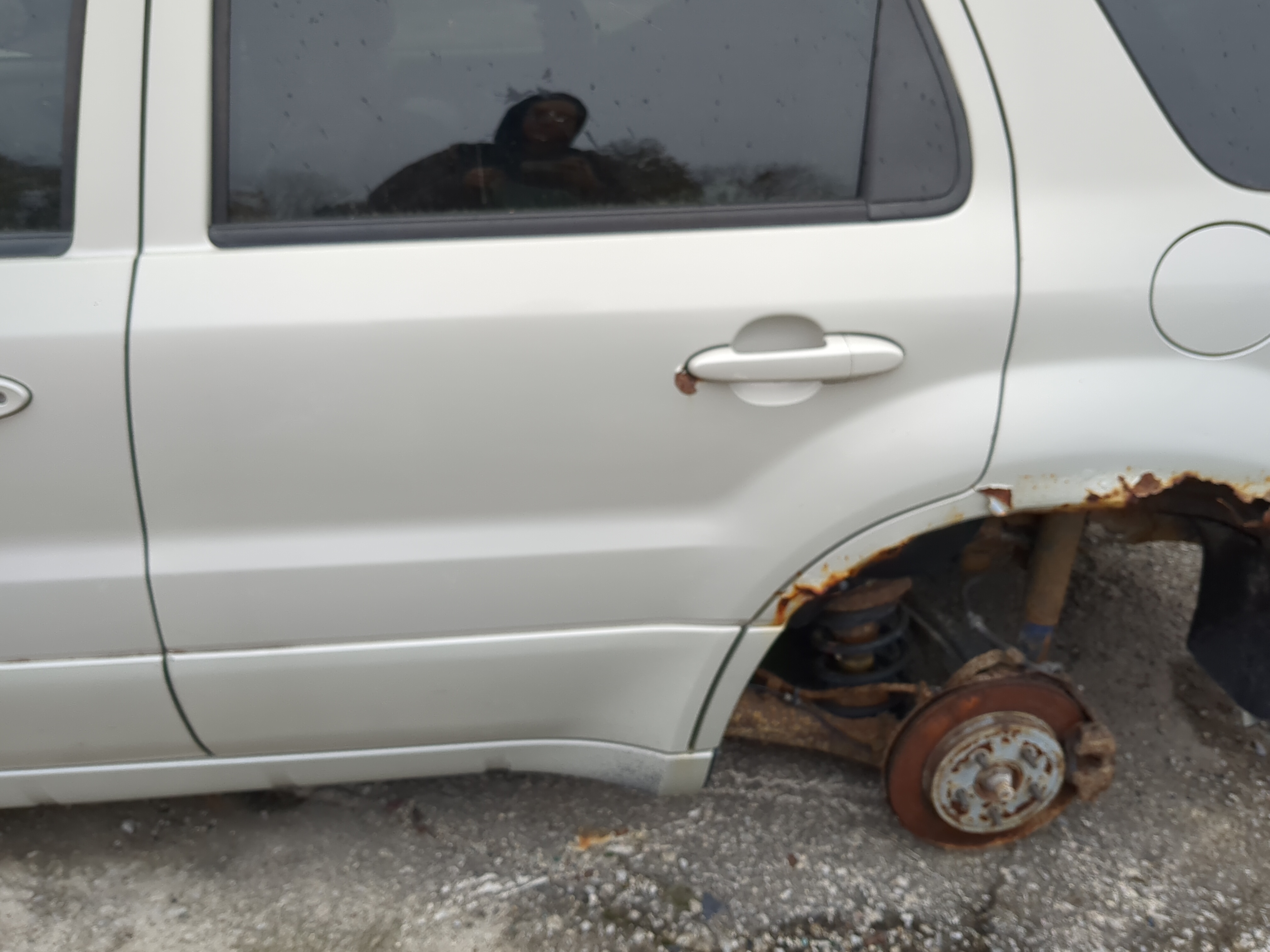 2005-2007 Mercury Mariner Driver Rear Door Window Oem 892670 - Oemusedautoparts1.com