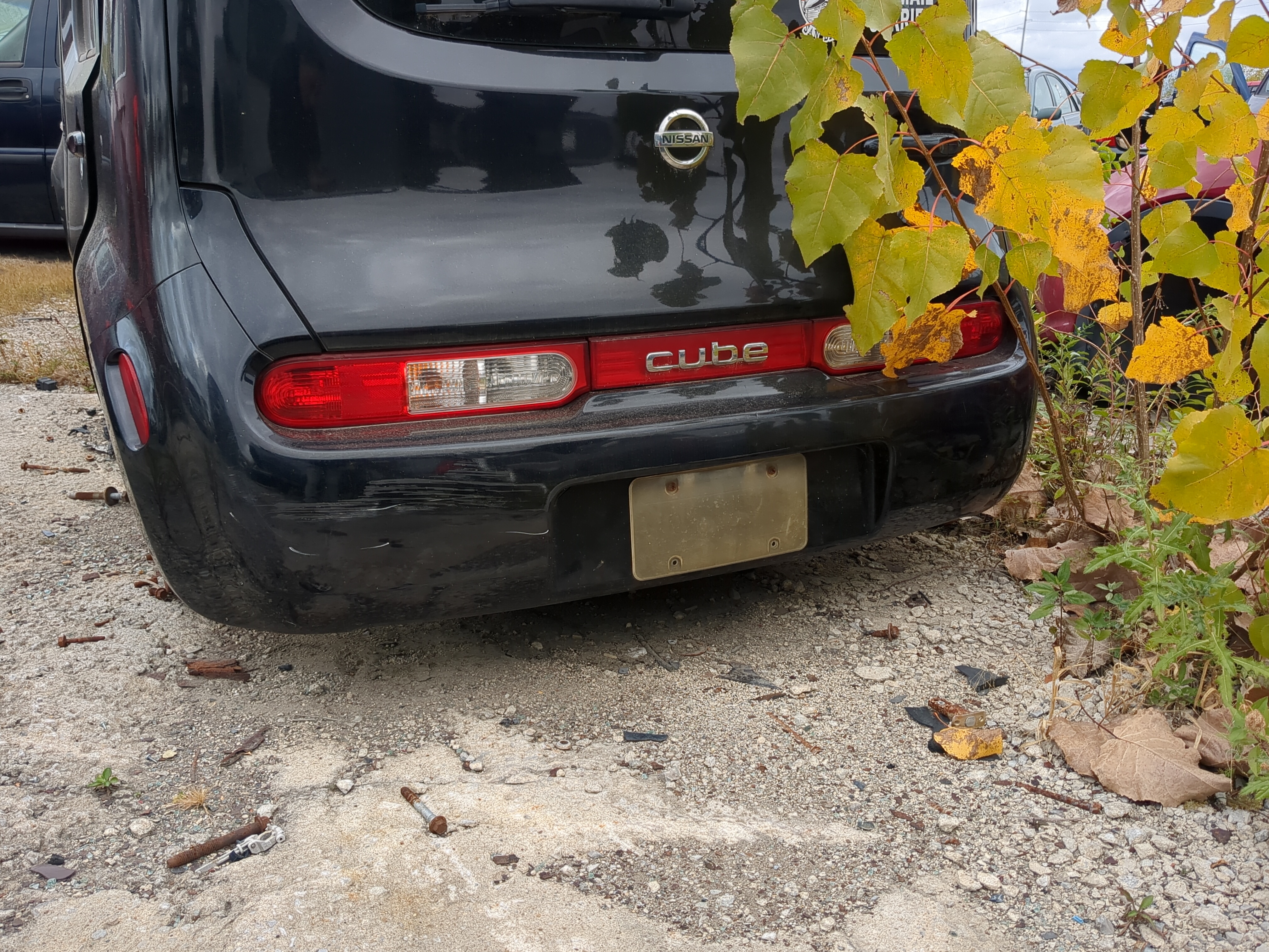 2011-2014 Nissan Cube Rear Bumper Assembly Oem 893189 - Oemusedautoparts1.com