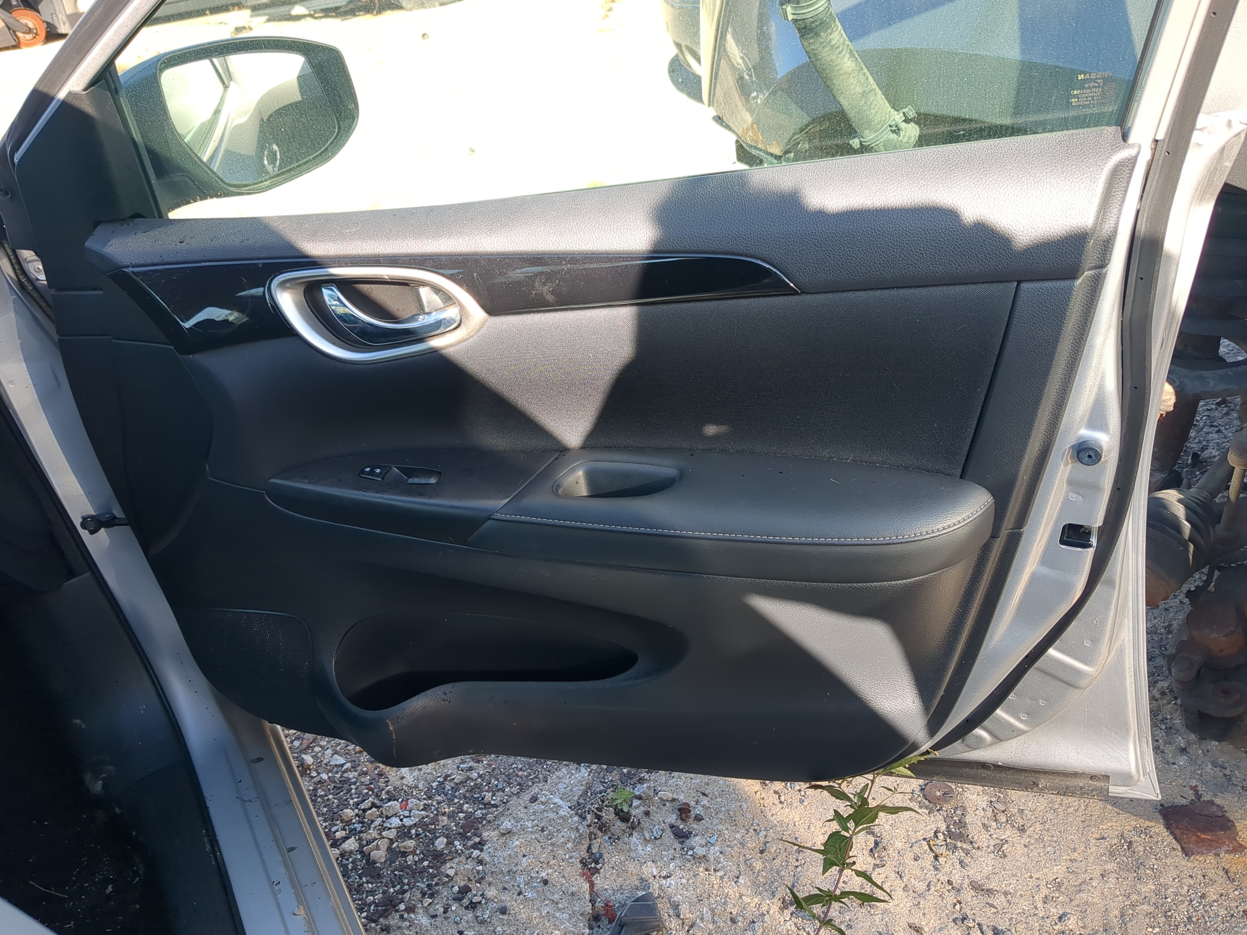 Picture of 2018 Nissan Sentra Front Right Passenger Interior Door Panel Trim 893535