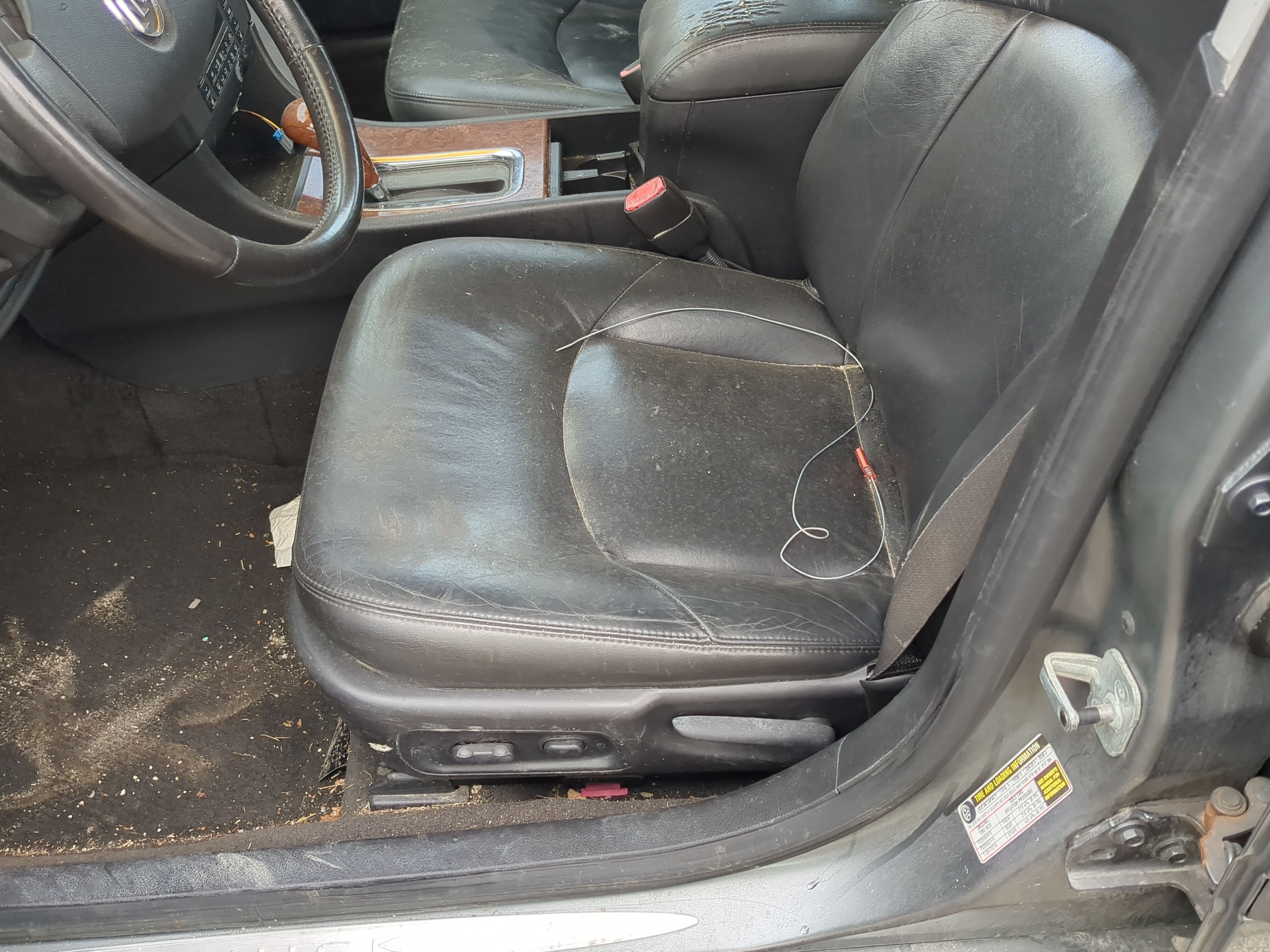 Picture of 2005-2009 Buick Lacrosse Driver Front Seat Oem 893681
