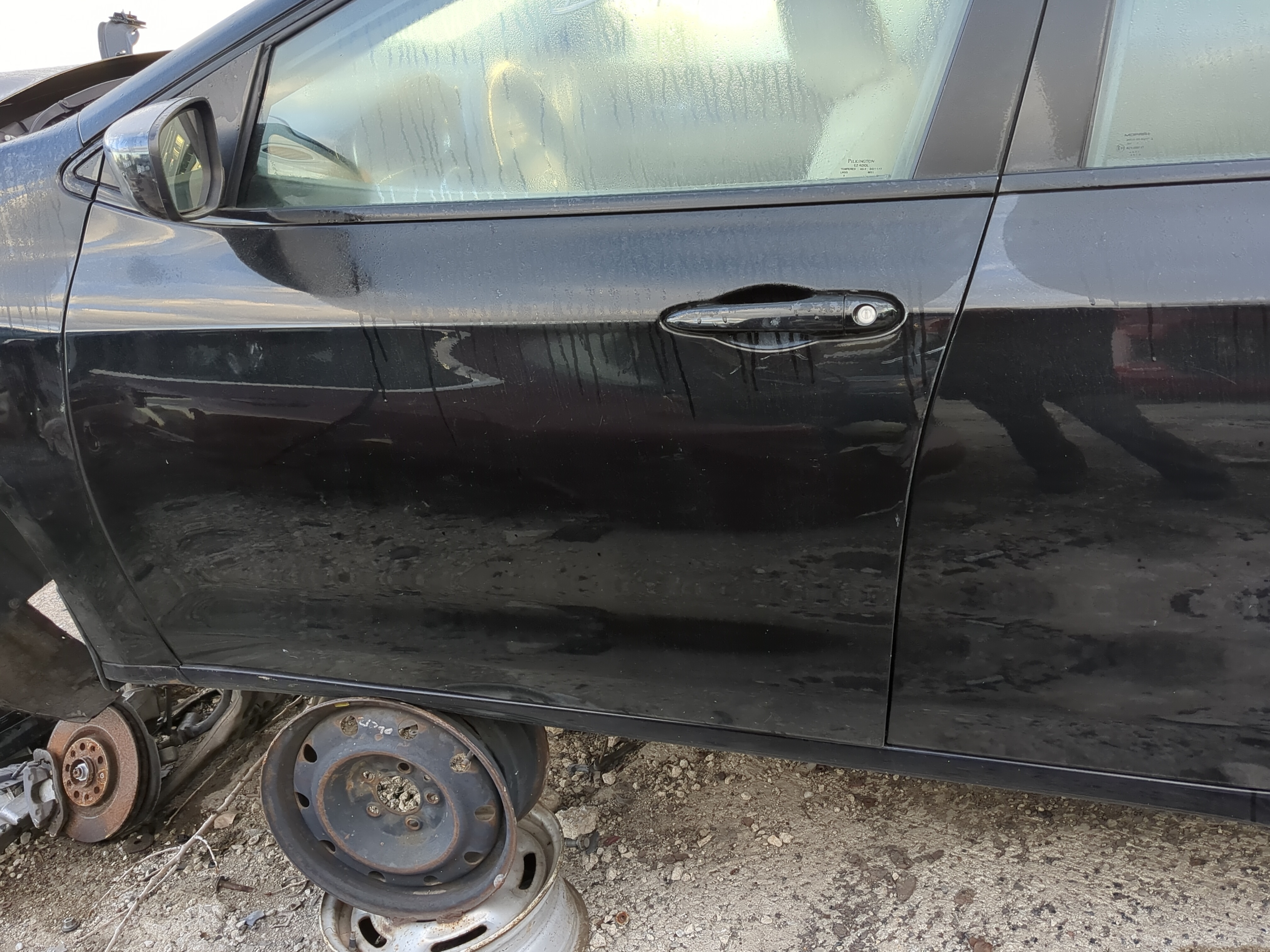 2013-2016 Dodge Dart Driver Front Door Oem 894040 - Oemusedautoparts1.com