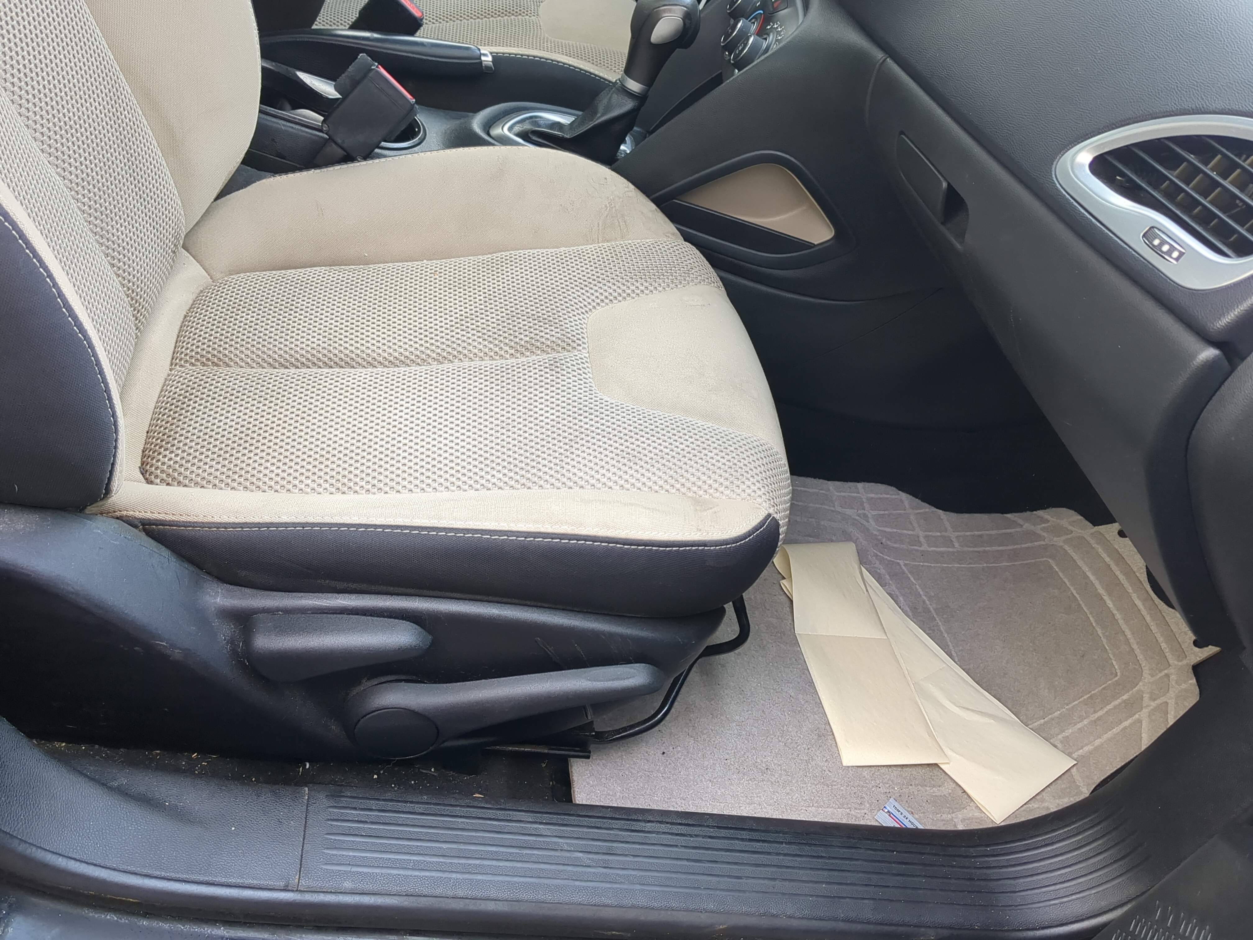 Picture of 2013-2016 Dodge Dart Passenger Front Seat Oem 894060