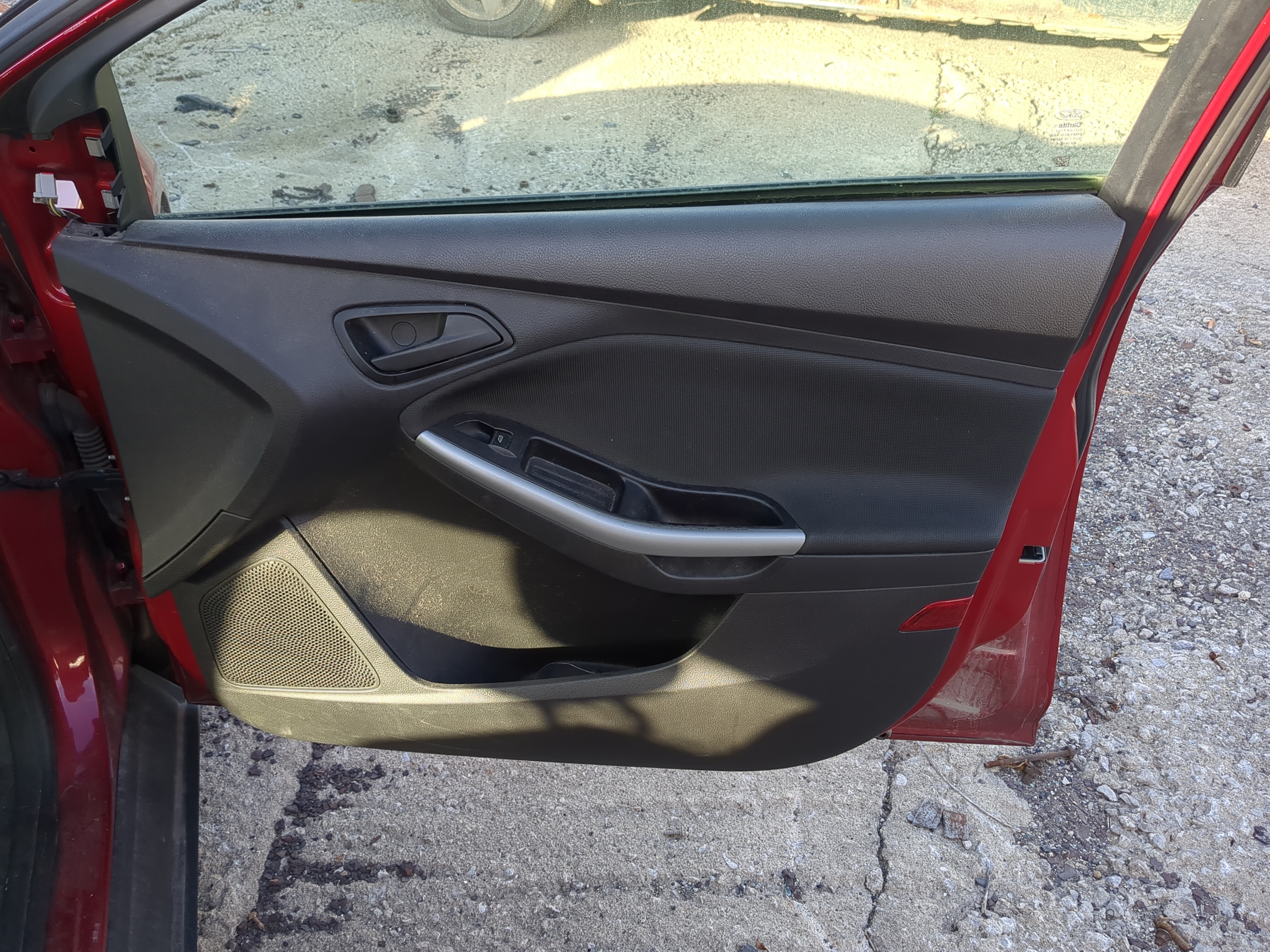 Picture of 2012 Ford Focus Front Right Passenger Interior Door Panel Trim 894362