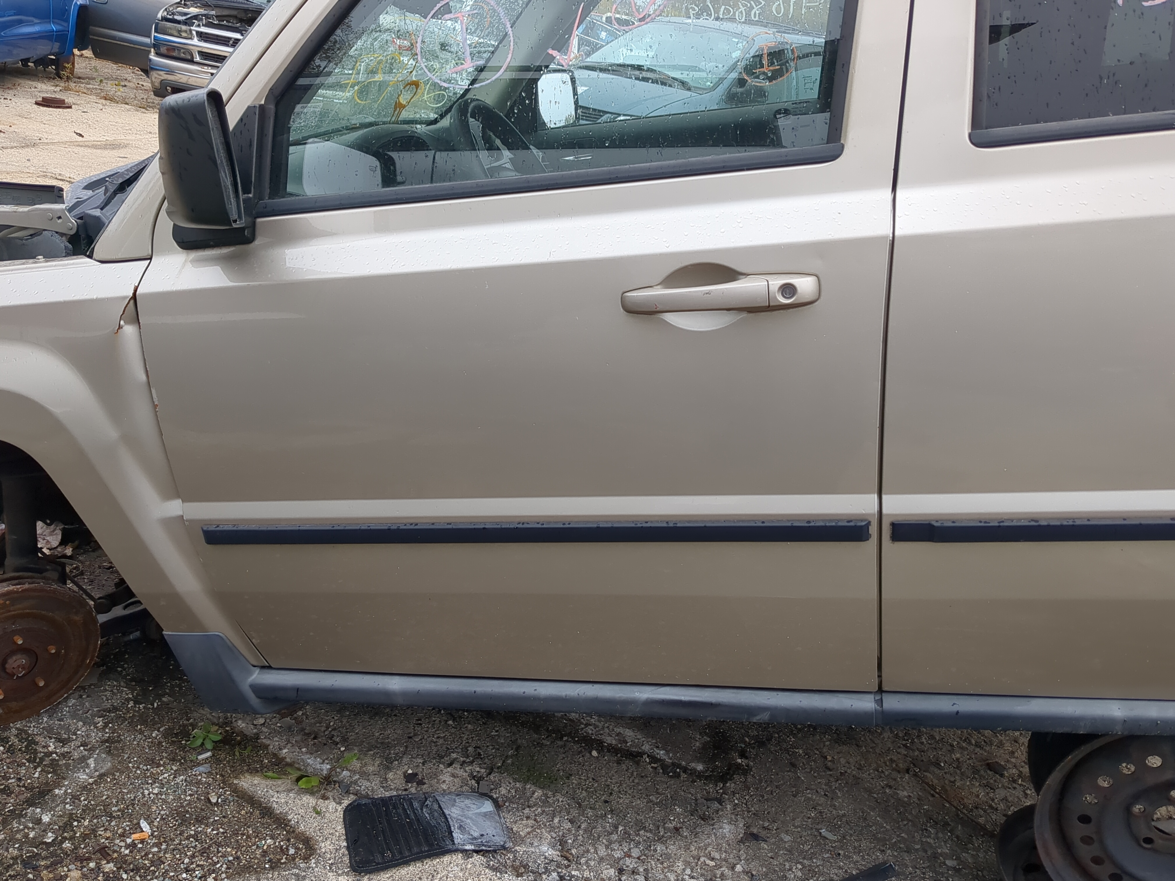 2007-2010 Jeep Patriot Driver Front Door Oem 894541 - Oemusedautoparts1.com