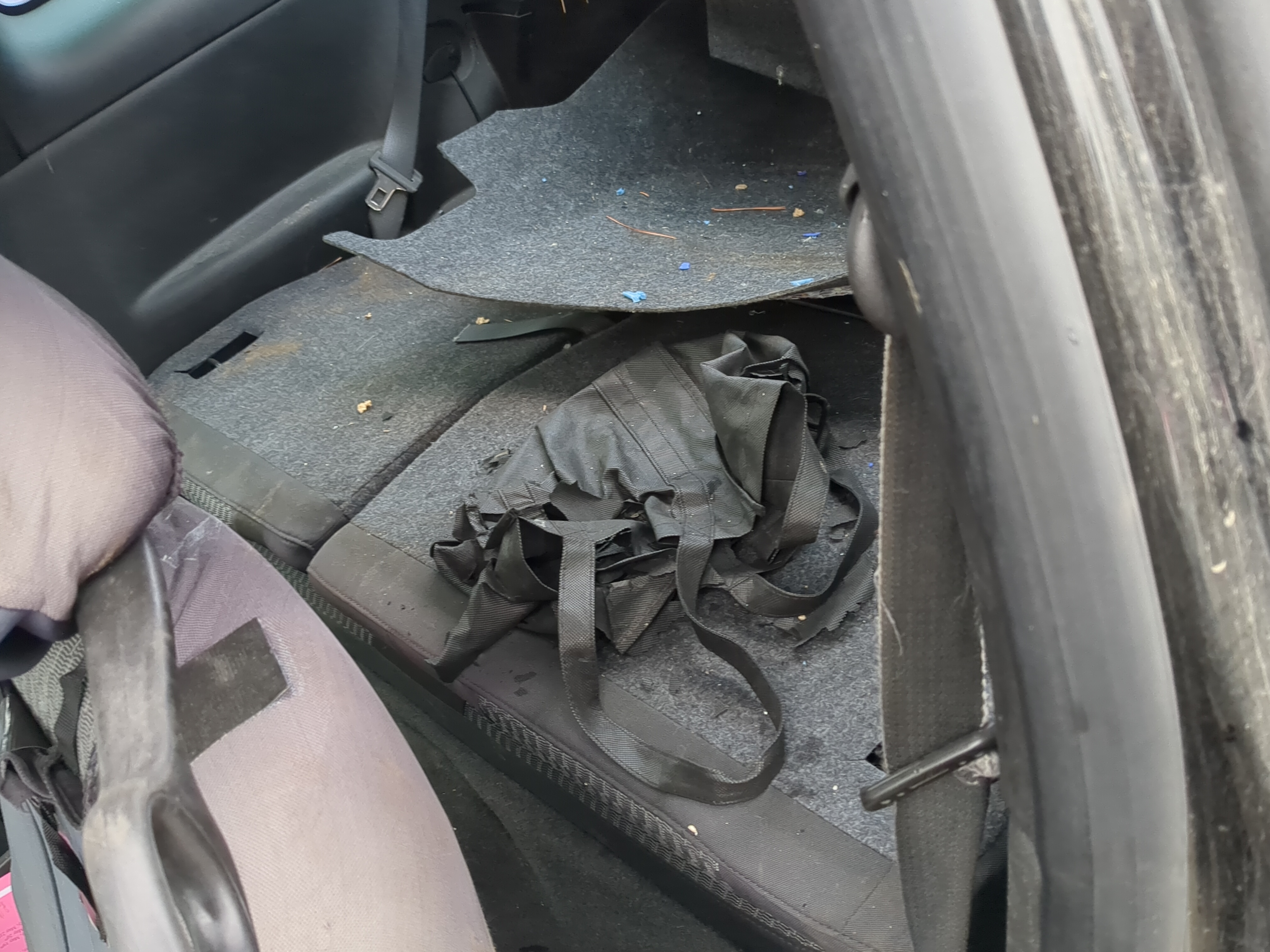 2010 Chevrolet Cobalt Rear Seat Oem 894674 - Oemusedautoparts1.com