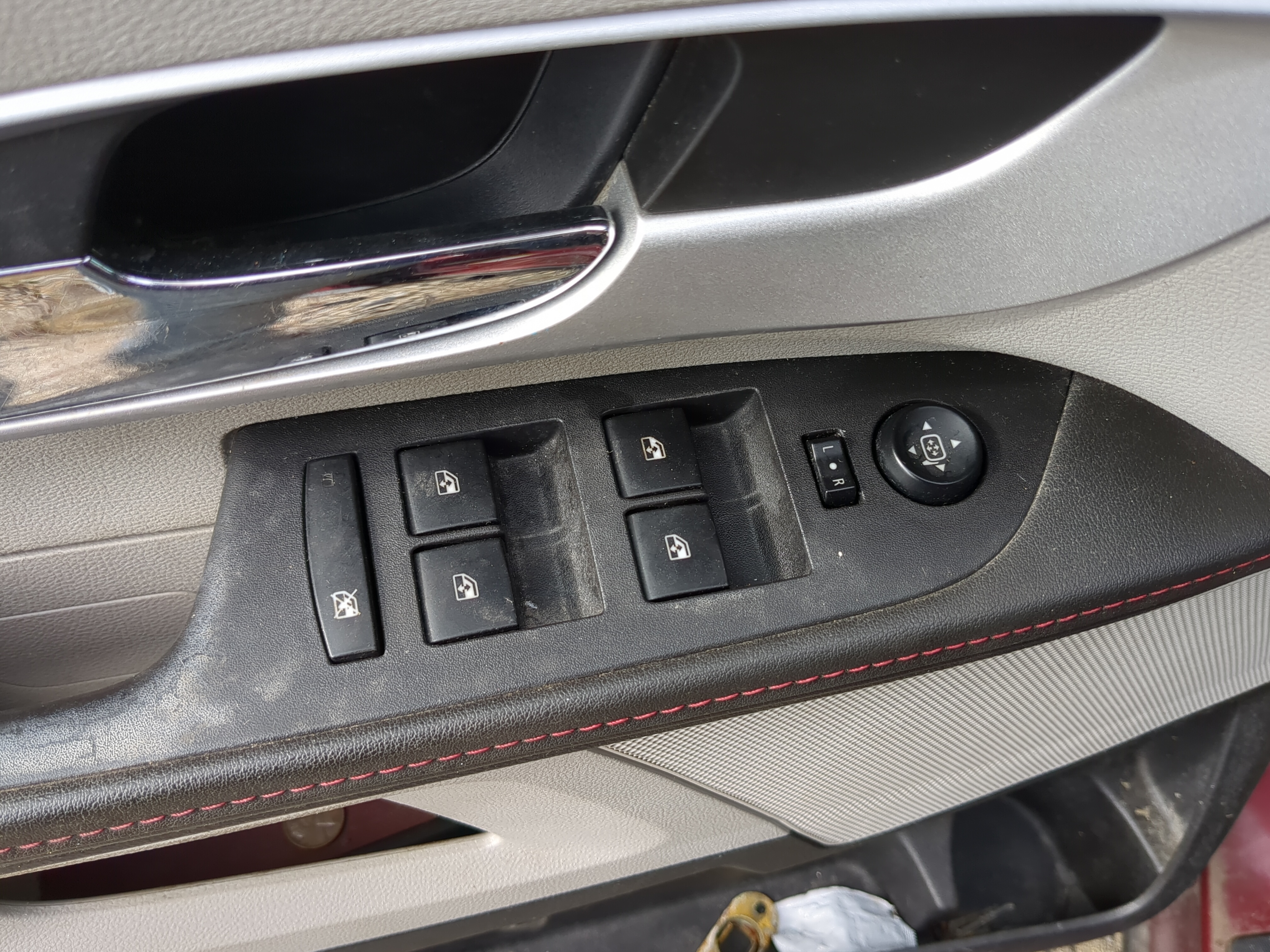 Picture of 2010-2017 Chevrolet Equinox Driver Left Door Master Power Window Switch 895223