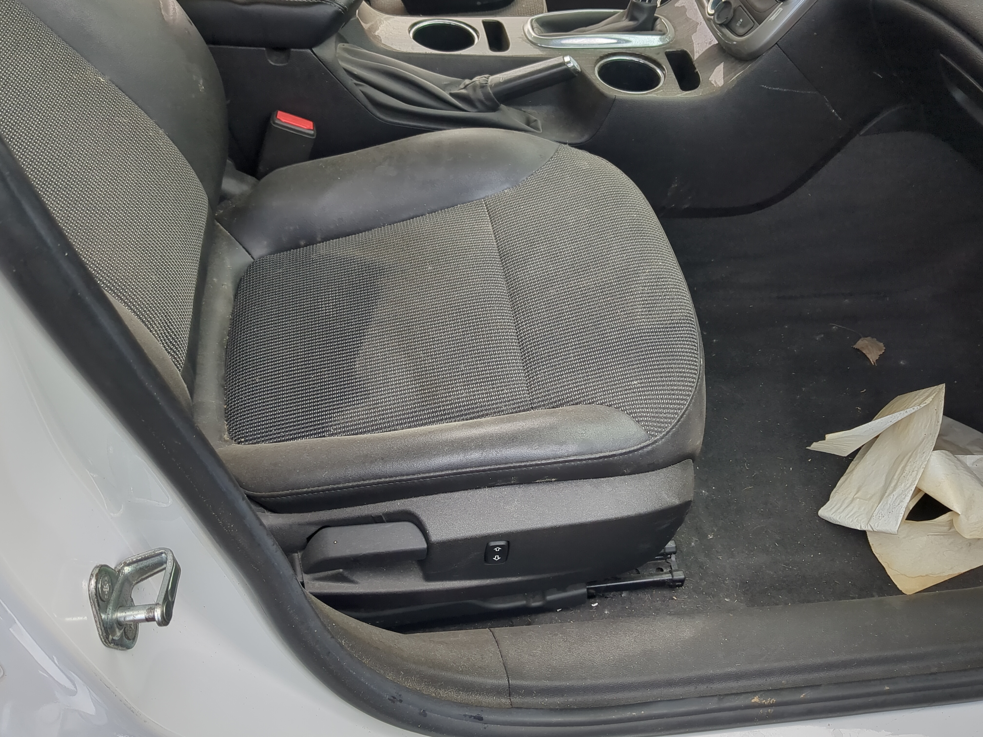 2016-2016 Chevrolet Malibu Passenger Front Seat Oem 895490 - Oemusedautoparts1.com