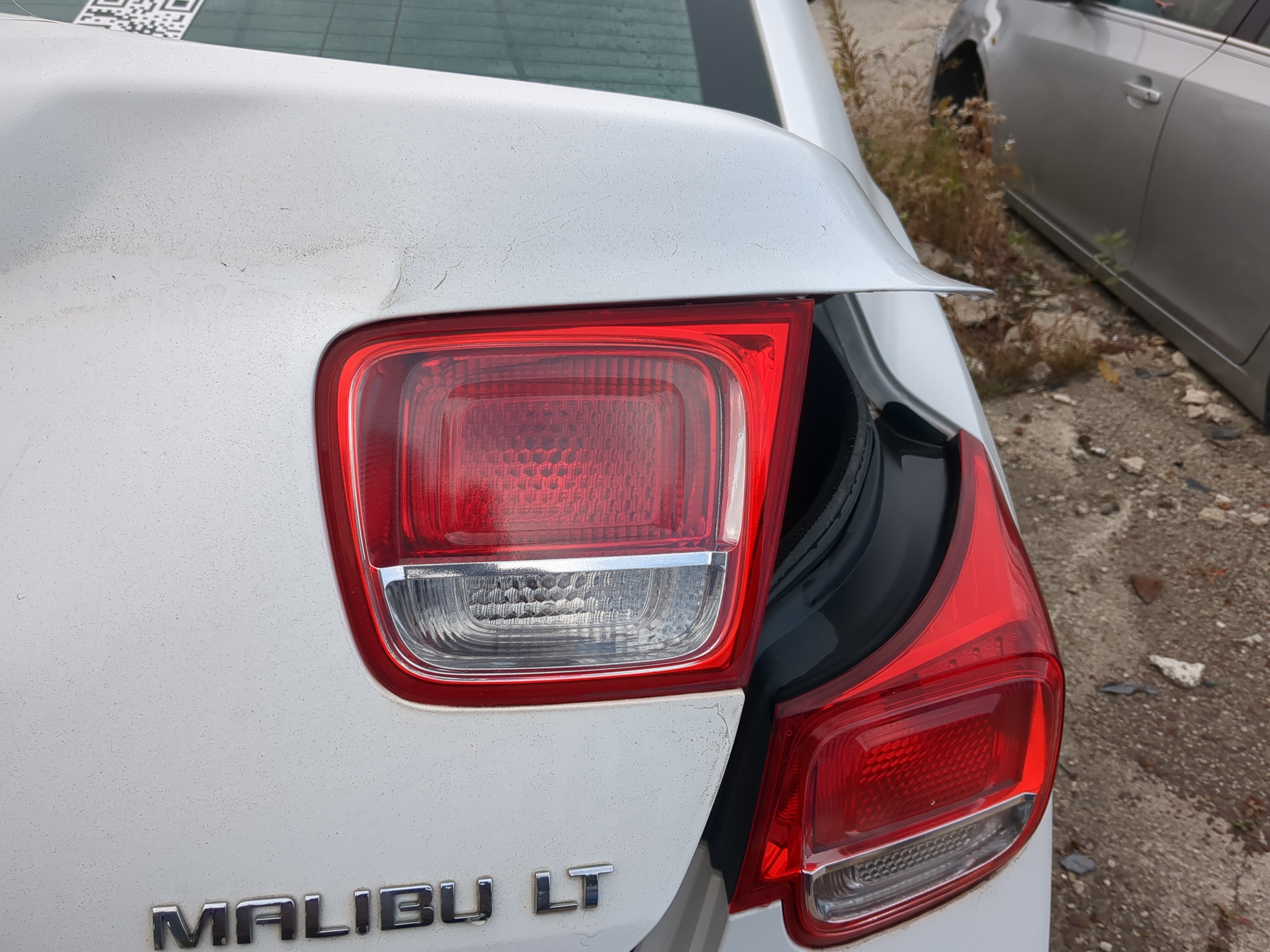 Picture of 2013-2016 Chevrolet Malibu Passenger Right Side Tail Light Taillight Oem 895504