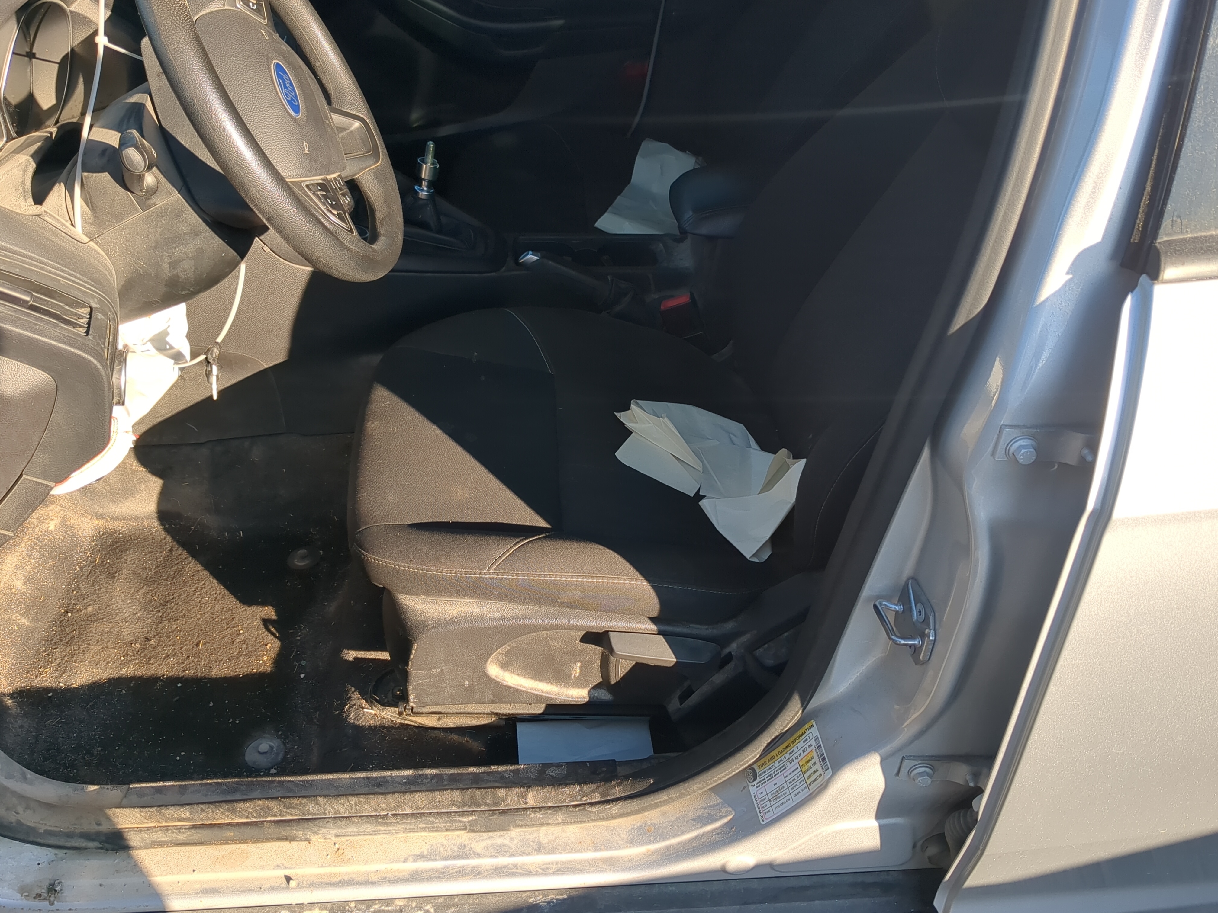 Picture of 2015-2018 Ford Focus Driver Front Seat Oem 895768