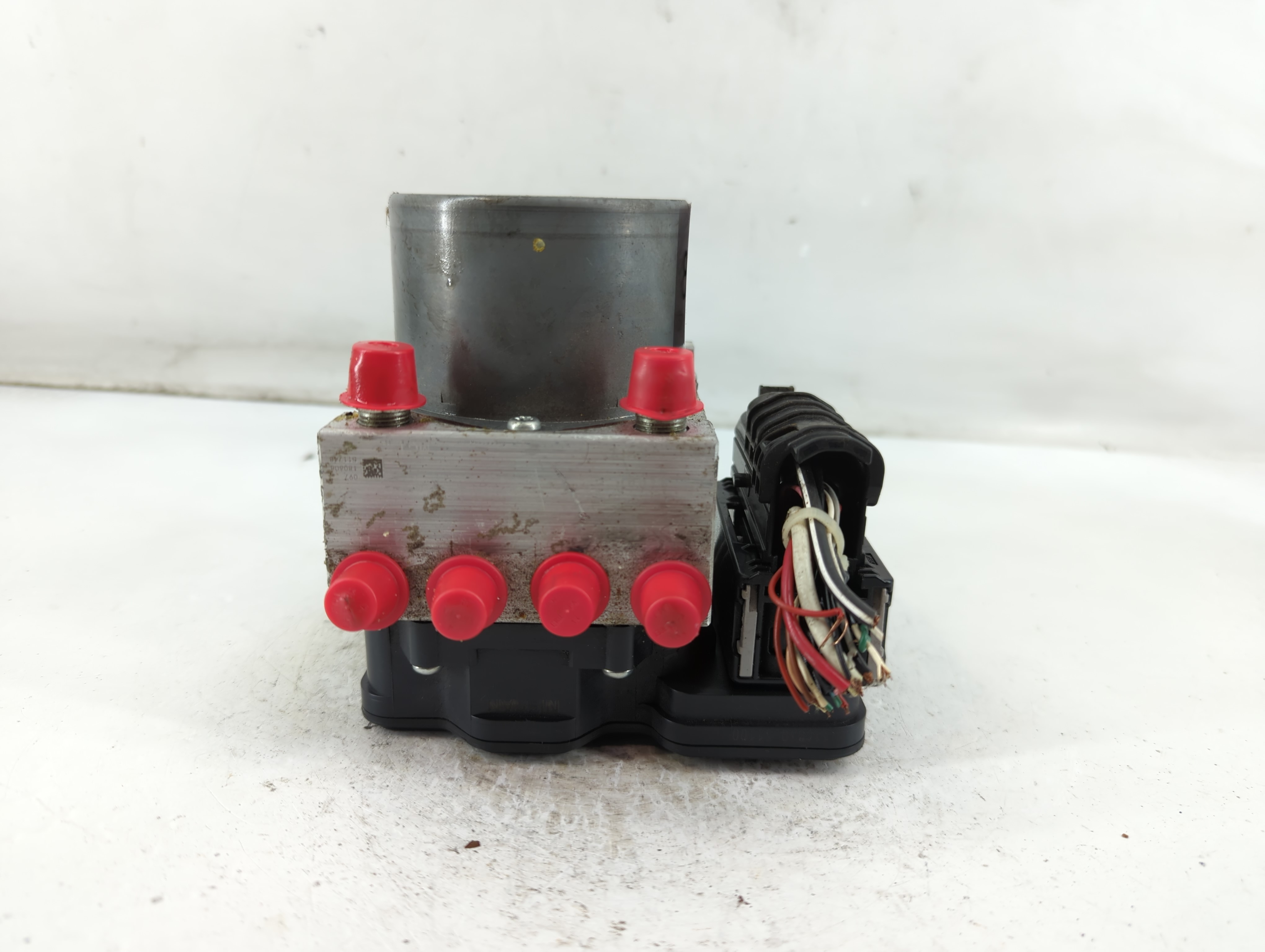 2017-2017 Nissan Pathfinder Abs Pump Control Module 895865 - Oemusedautoparts1.com