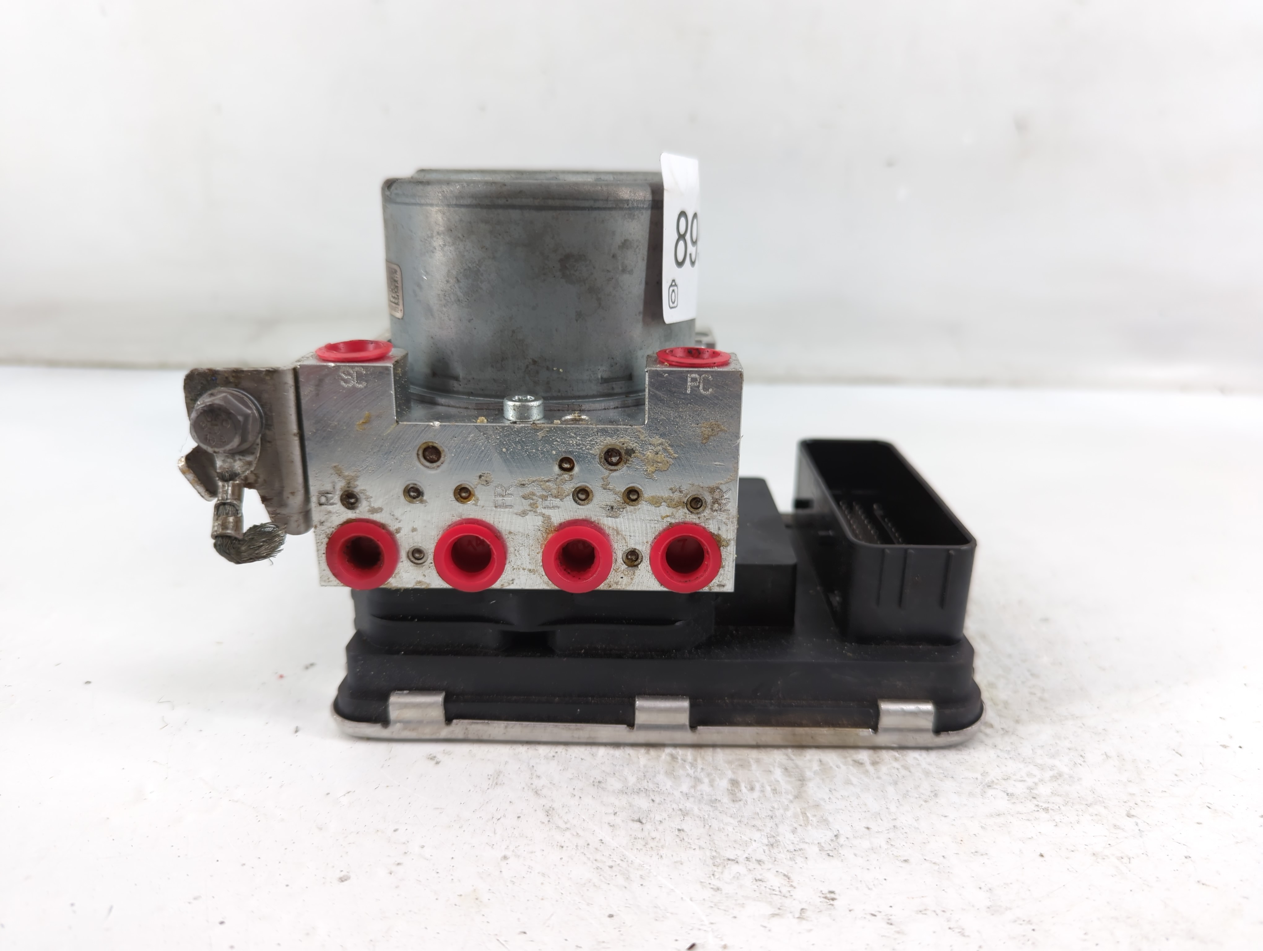 Picture of 2017-2020 Volvo S90 Abs Pump Control Module 895873