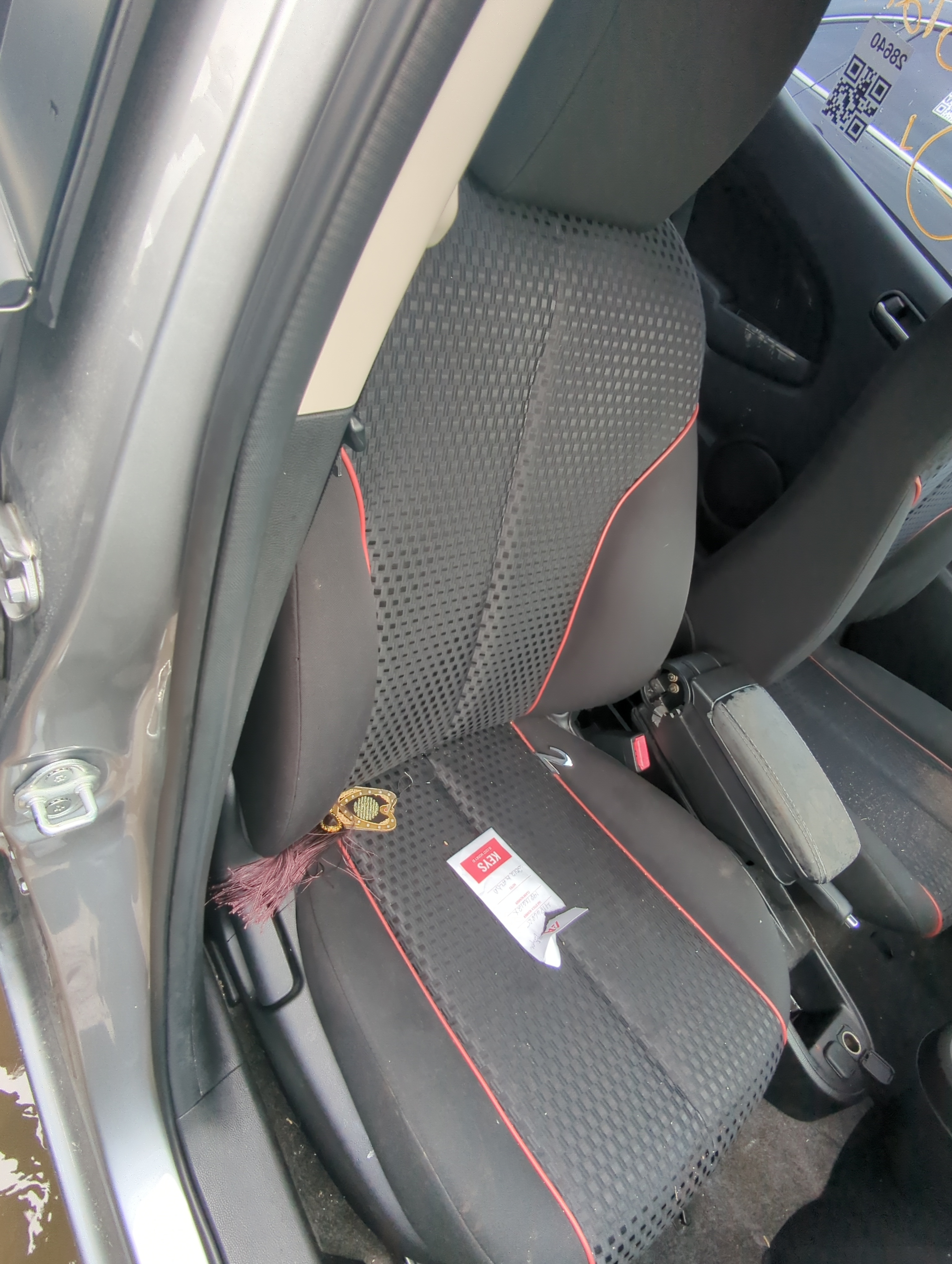 Picture of 2011-2014 Mazda 2 Passenger Front Seat Oem 896280