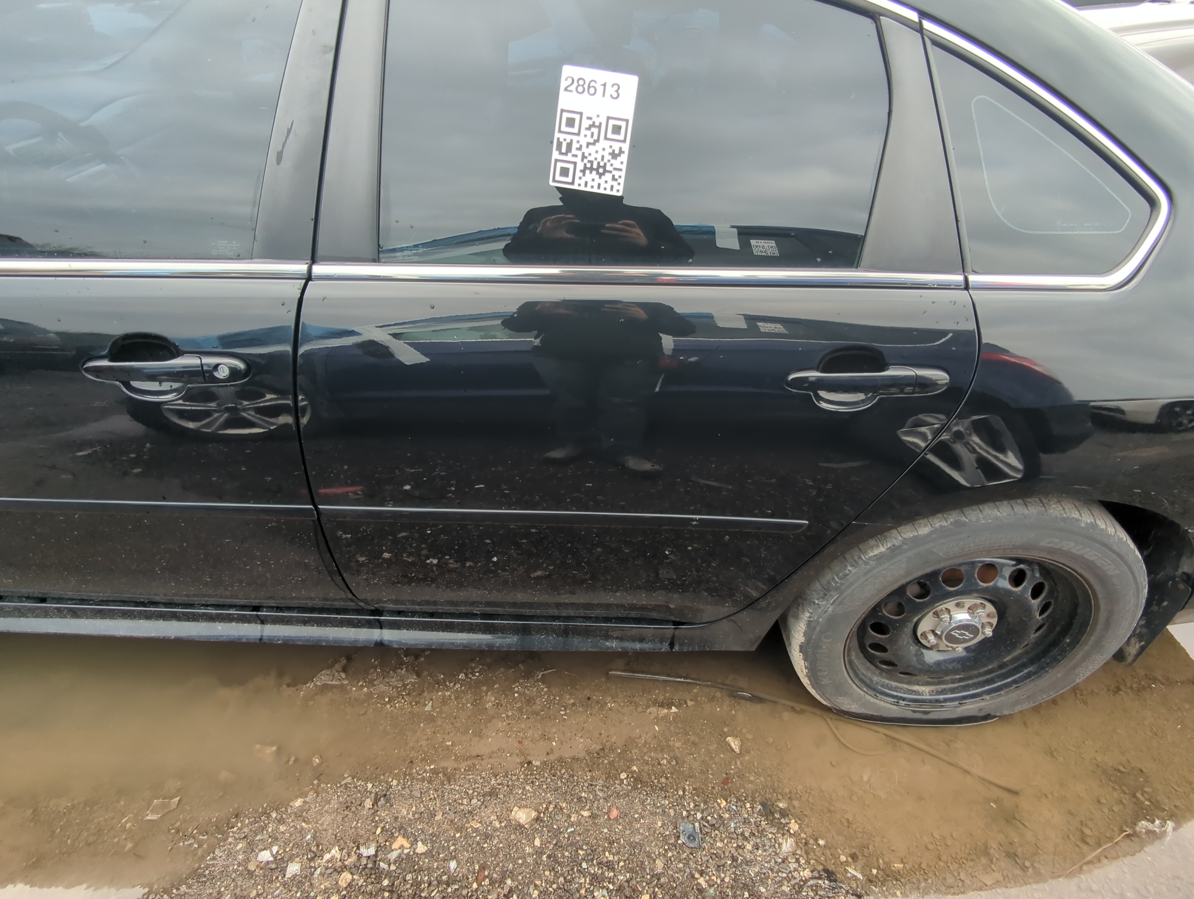 2008-2016 Chevrolet Impala Driver Rear Door Oem 896913 - Oemusedautoparts1.com