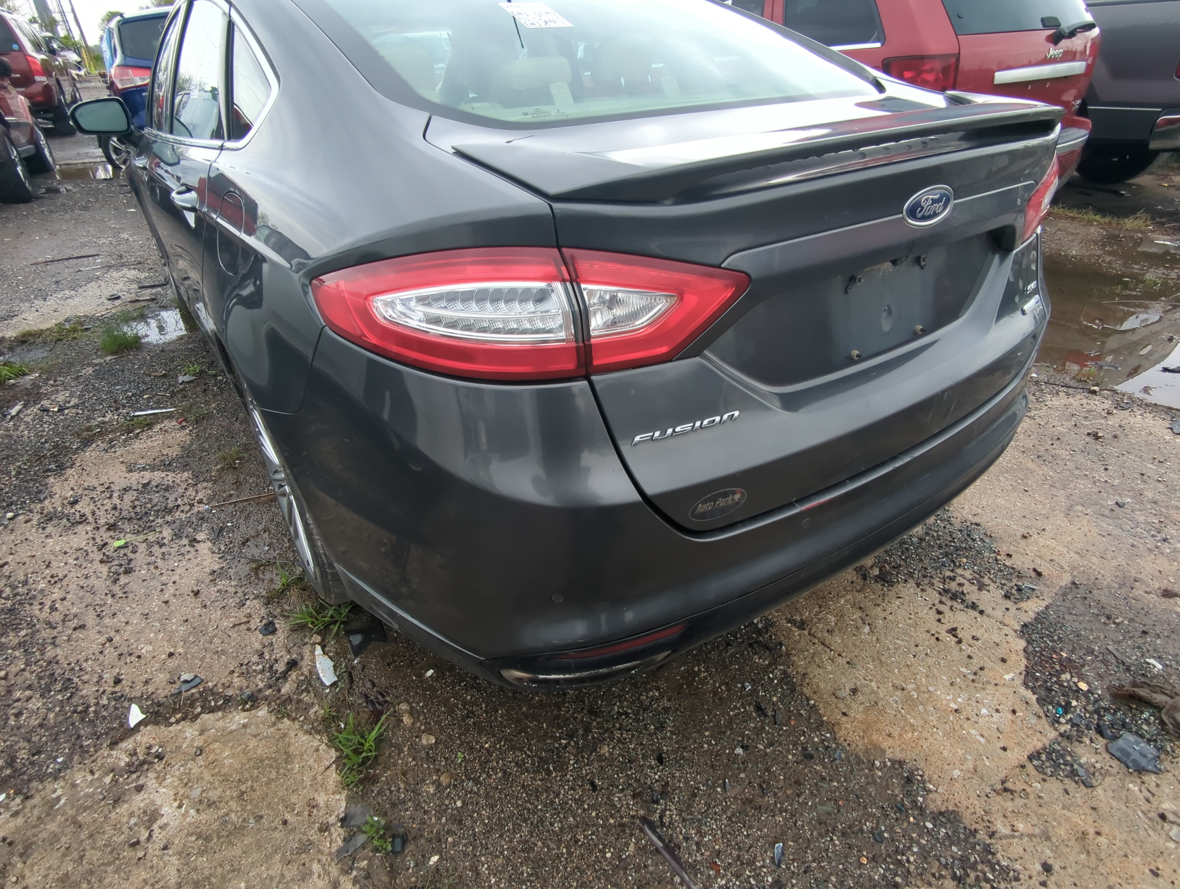 2016 Ford Fusion Rear Bumper Assembly Oem 897508 - Oemusedautoparts1.com