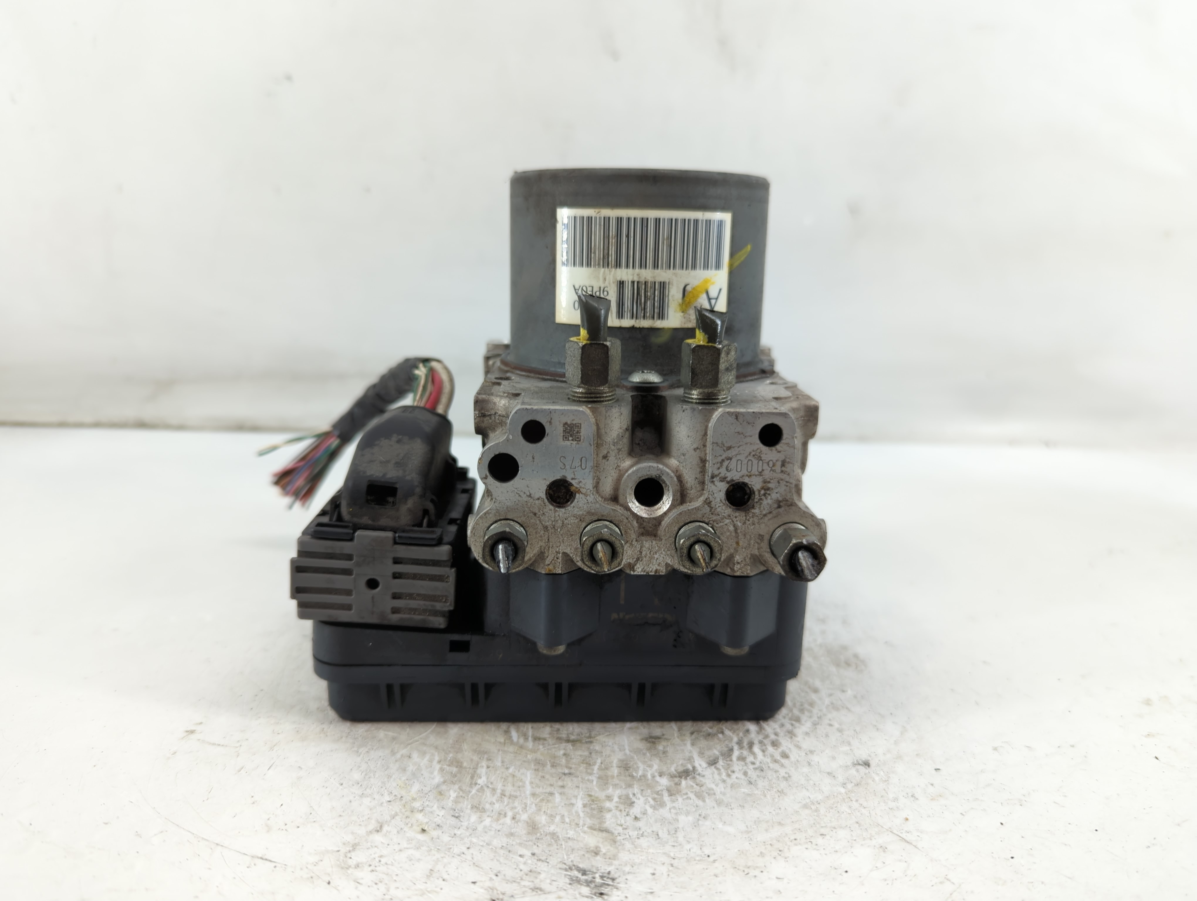 2015-2015 Nissan Pathfinder Abs Pump Control Module 897775 - Oemusedautoparts1.com