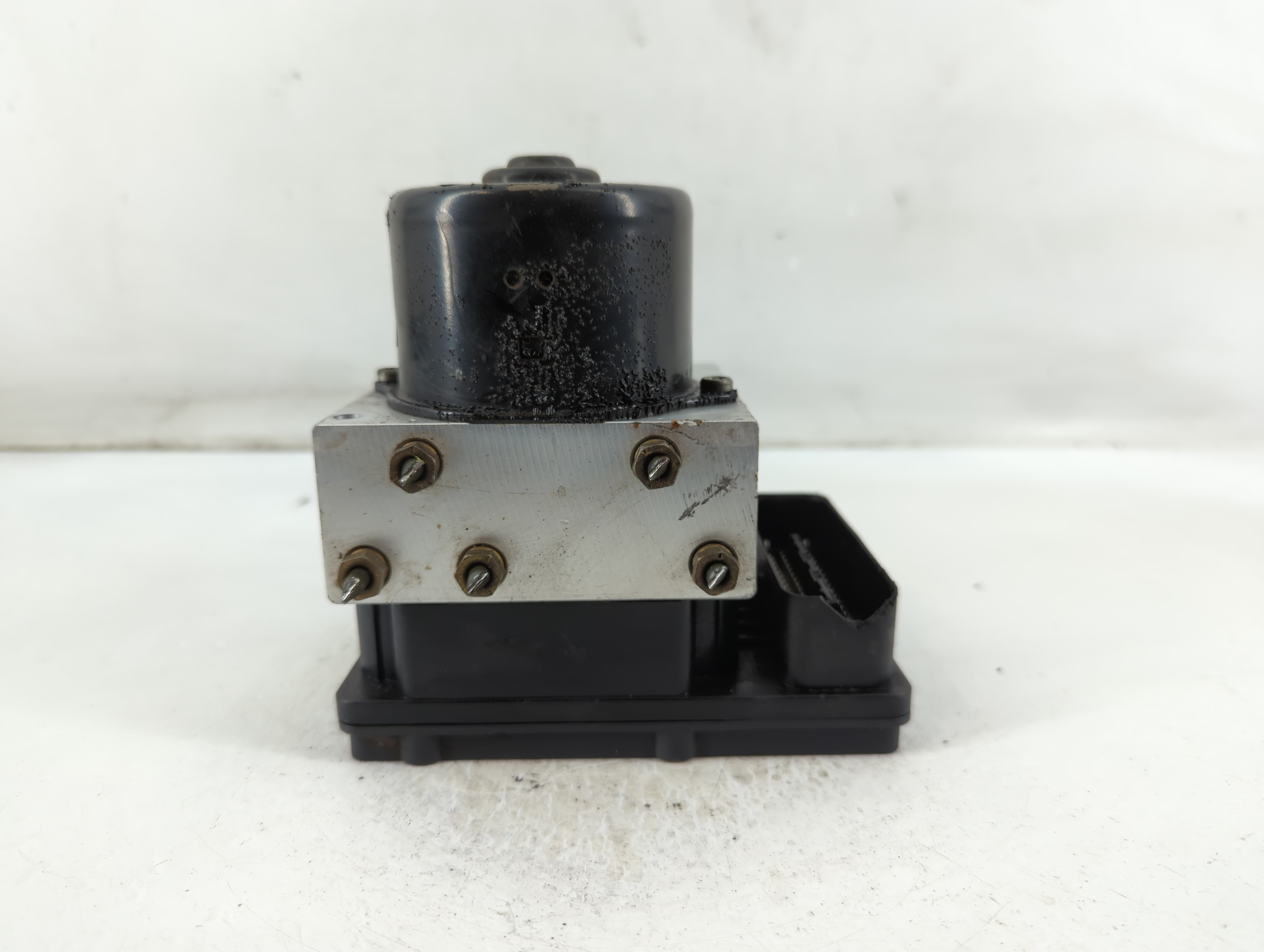 Picture of 2004-2009 Nissan Titan Abs Pump Control Module 897792