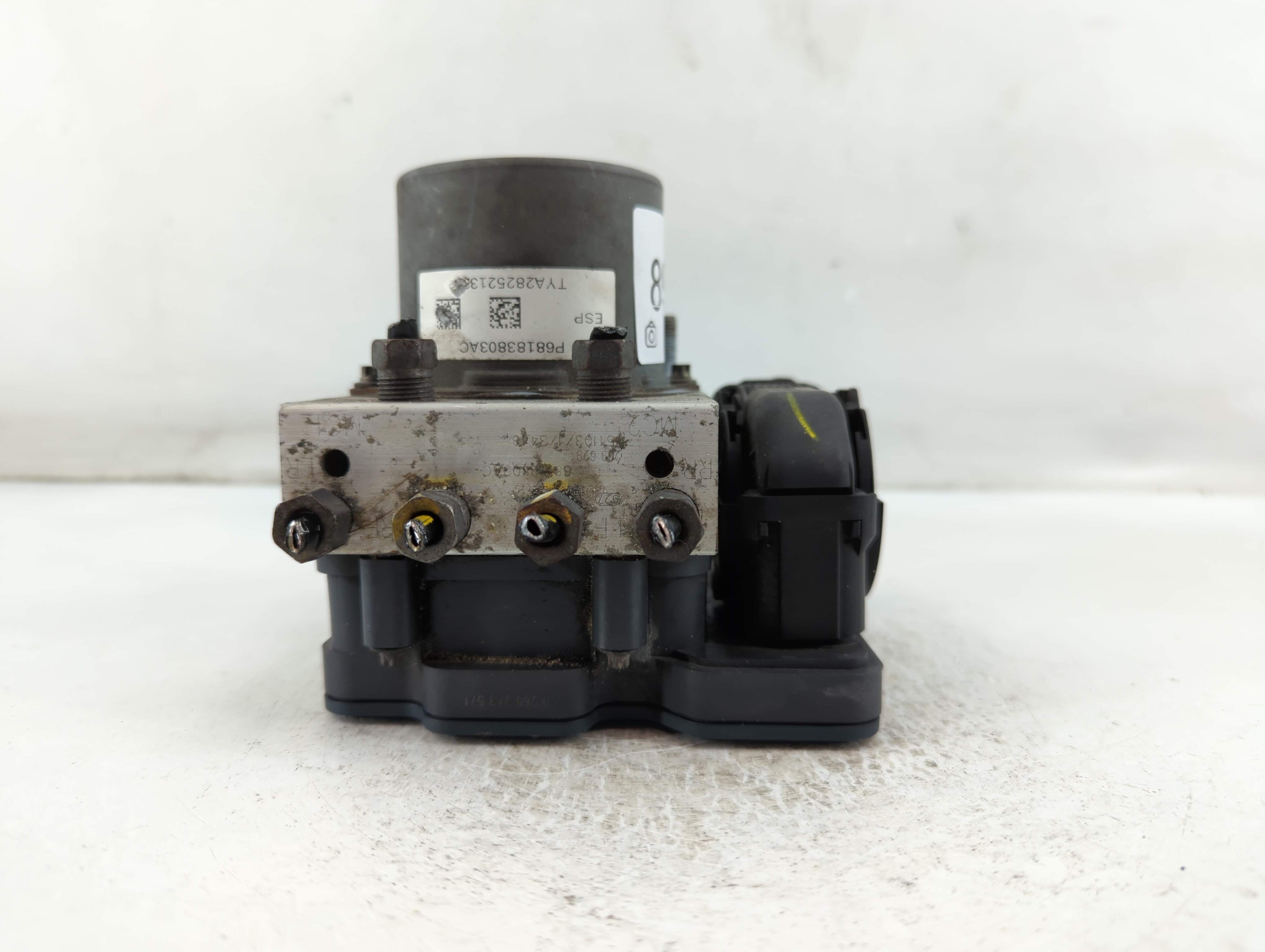 2015-2016 Chrysler Town & Country Abs Pump Control Module 897800 - Oemusedautoparts1.com