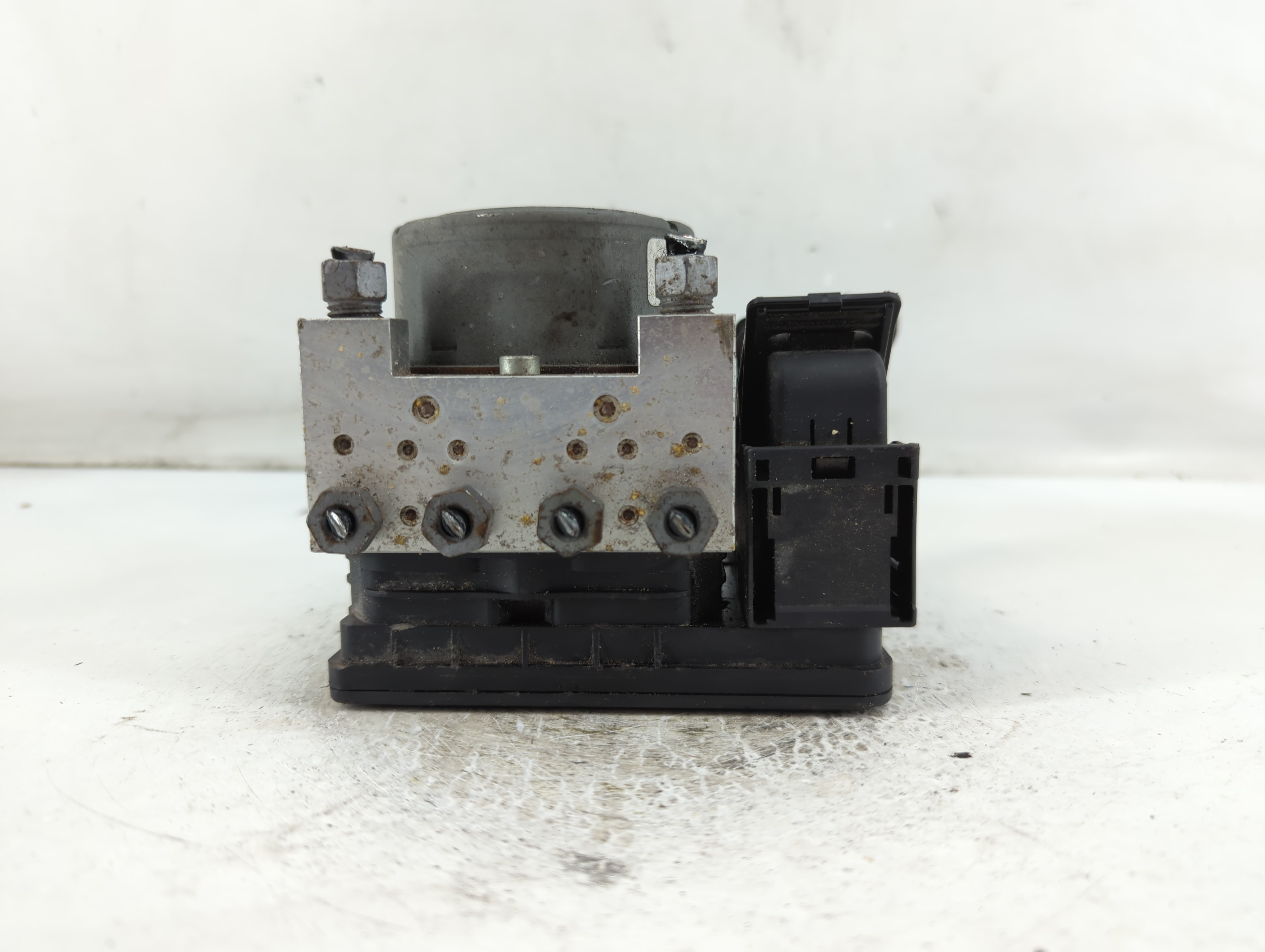 2014-2016 Ford Fusion Abs Pump Control Module 897838 - Oemusedautoparts1.com