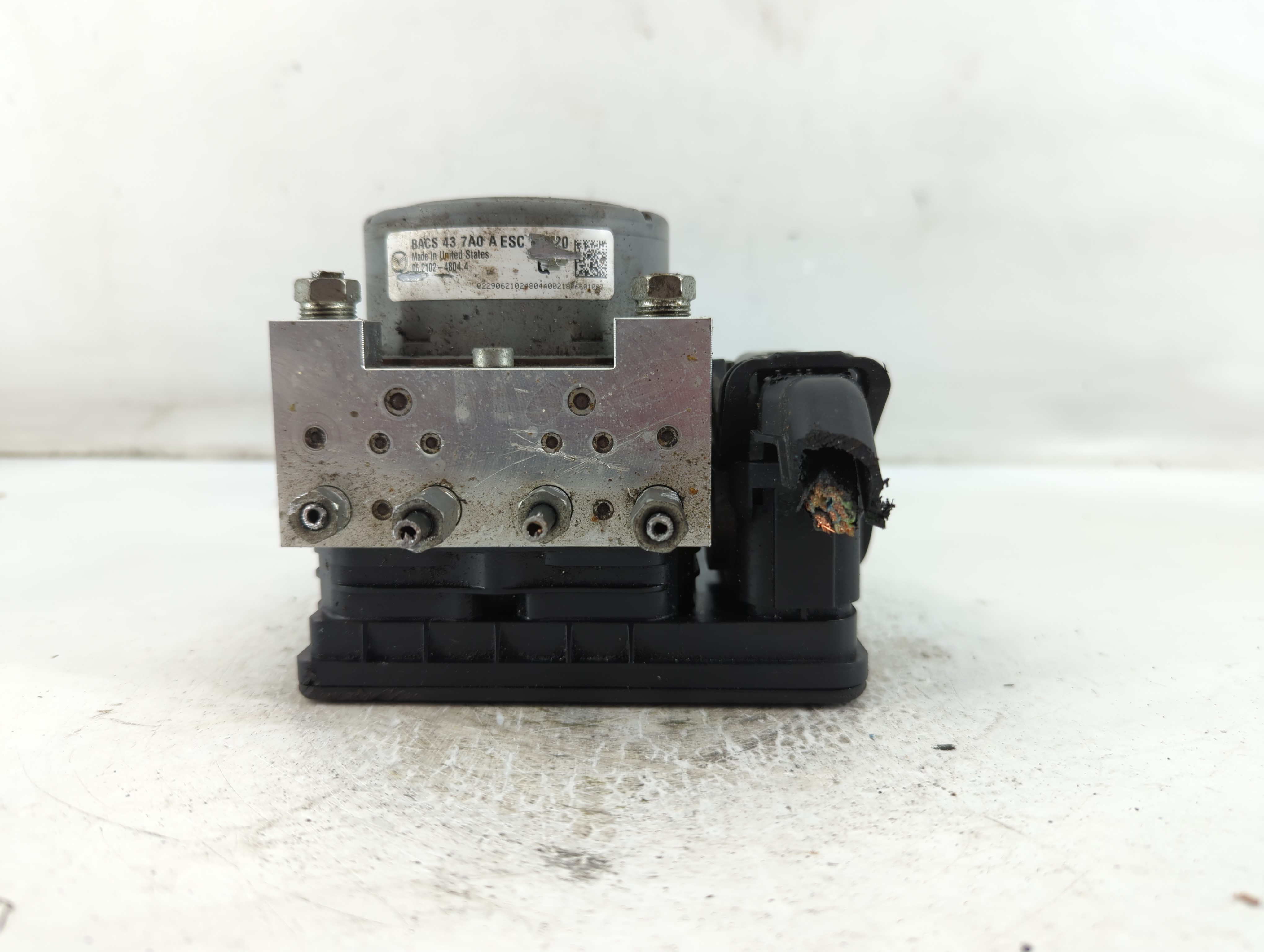 2017-2018 Mazda 3 Abs Pump Control Module 897879 - Oemusedautoparts1.com