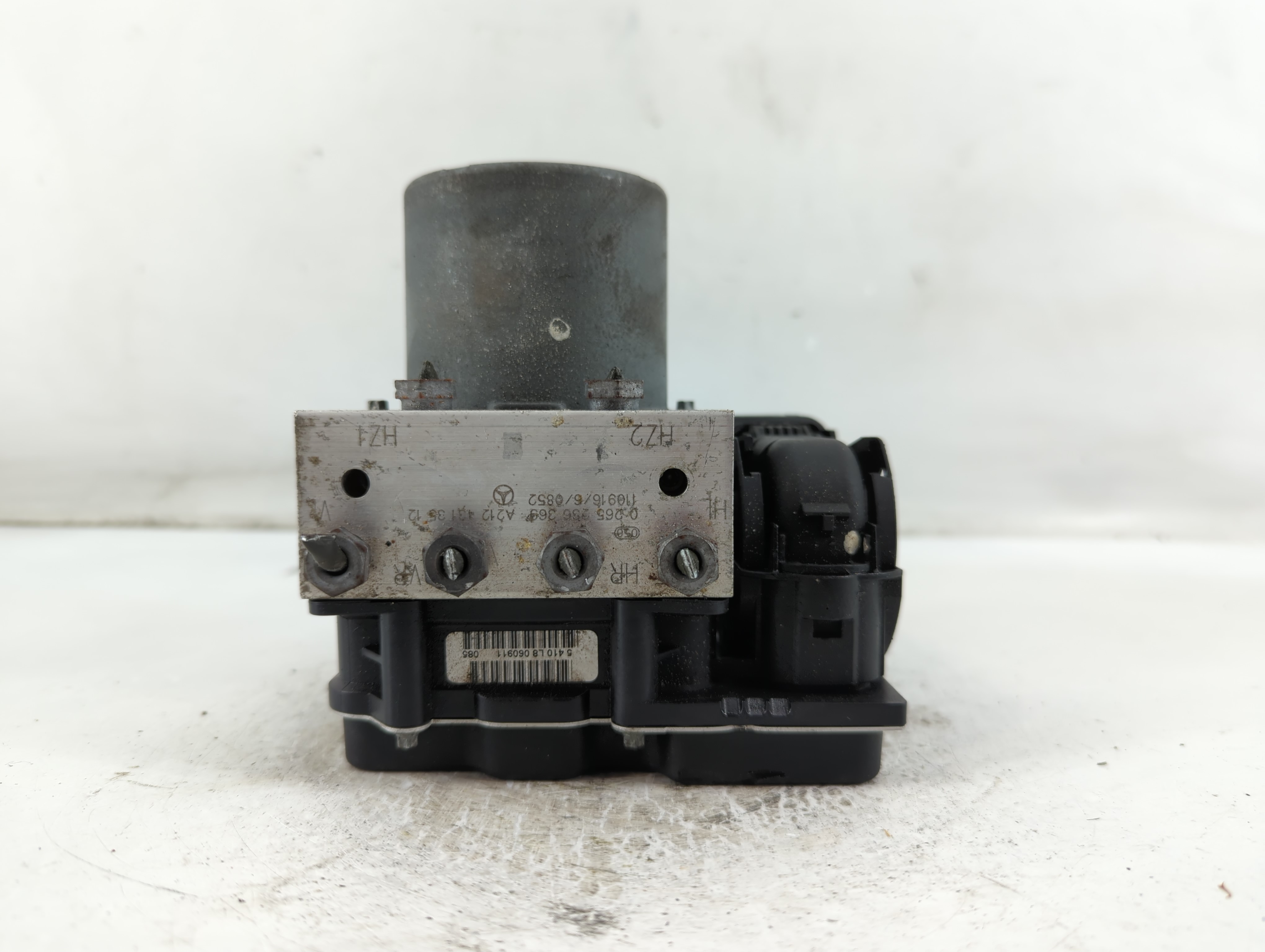 2011-2012 Mercedes-benz E350 Abs Pump Control Module 897882 - Oemusedautoparts1.com