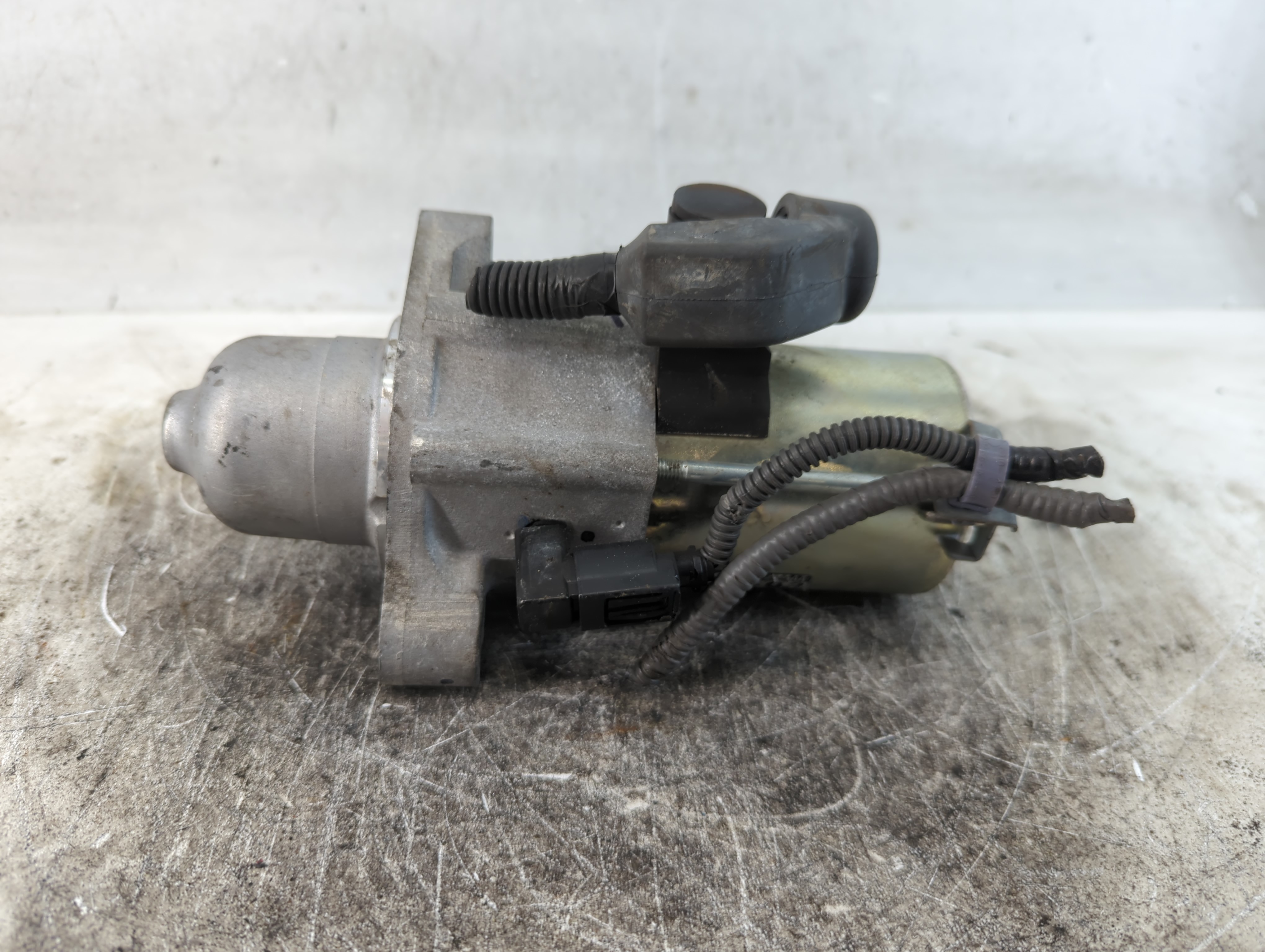 Picture of 2020-2020 Honda Cr-v Car Starter Motor Solenoid Oem 897896