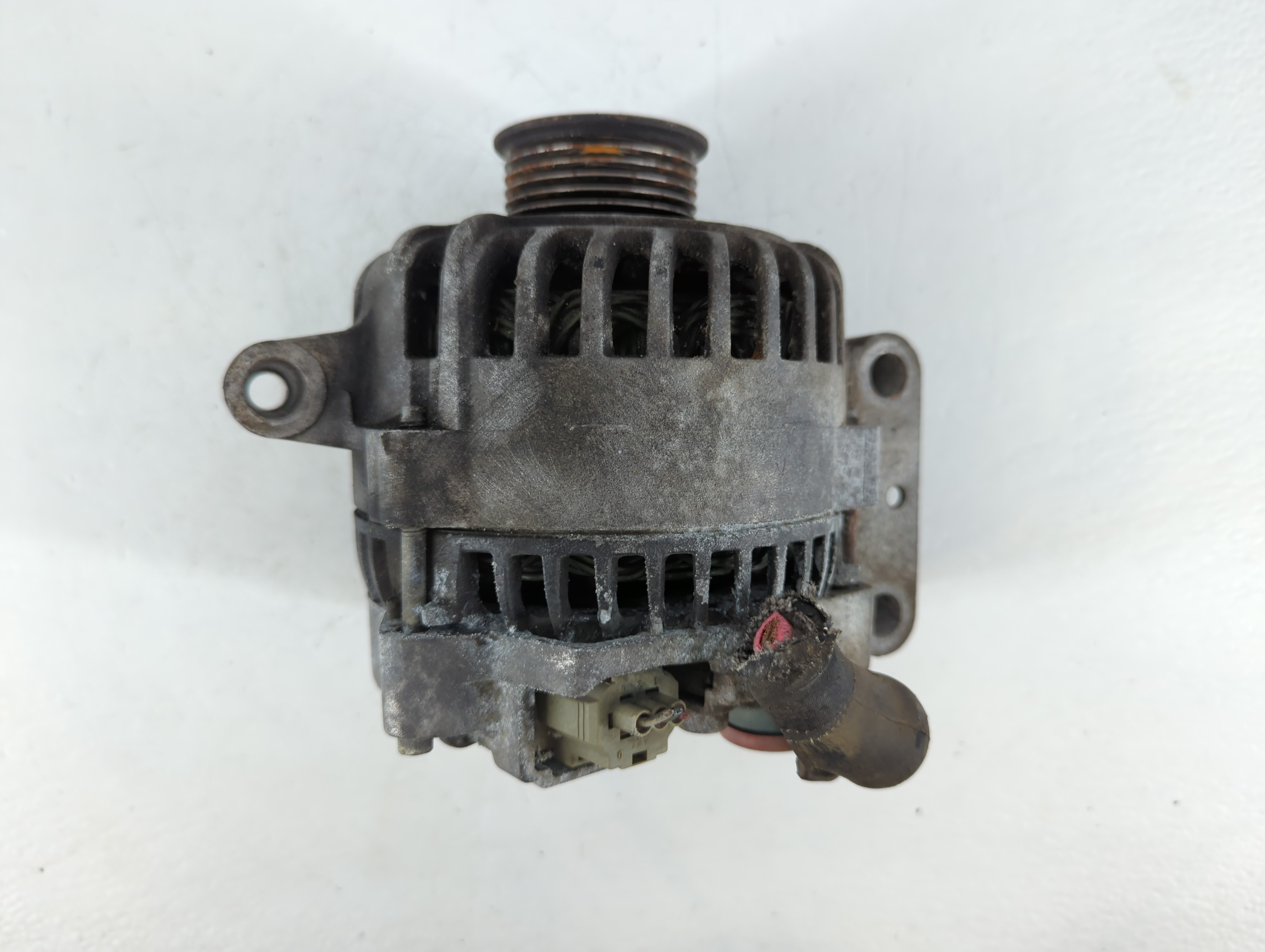 Picture of 2005-2007 Ford Focus Alternator Generator Charging Assembly Engine Oem 897906