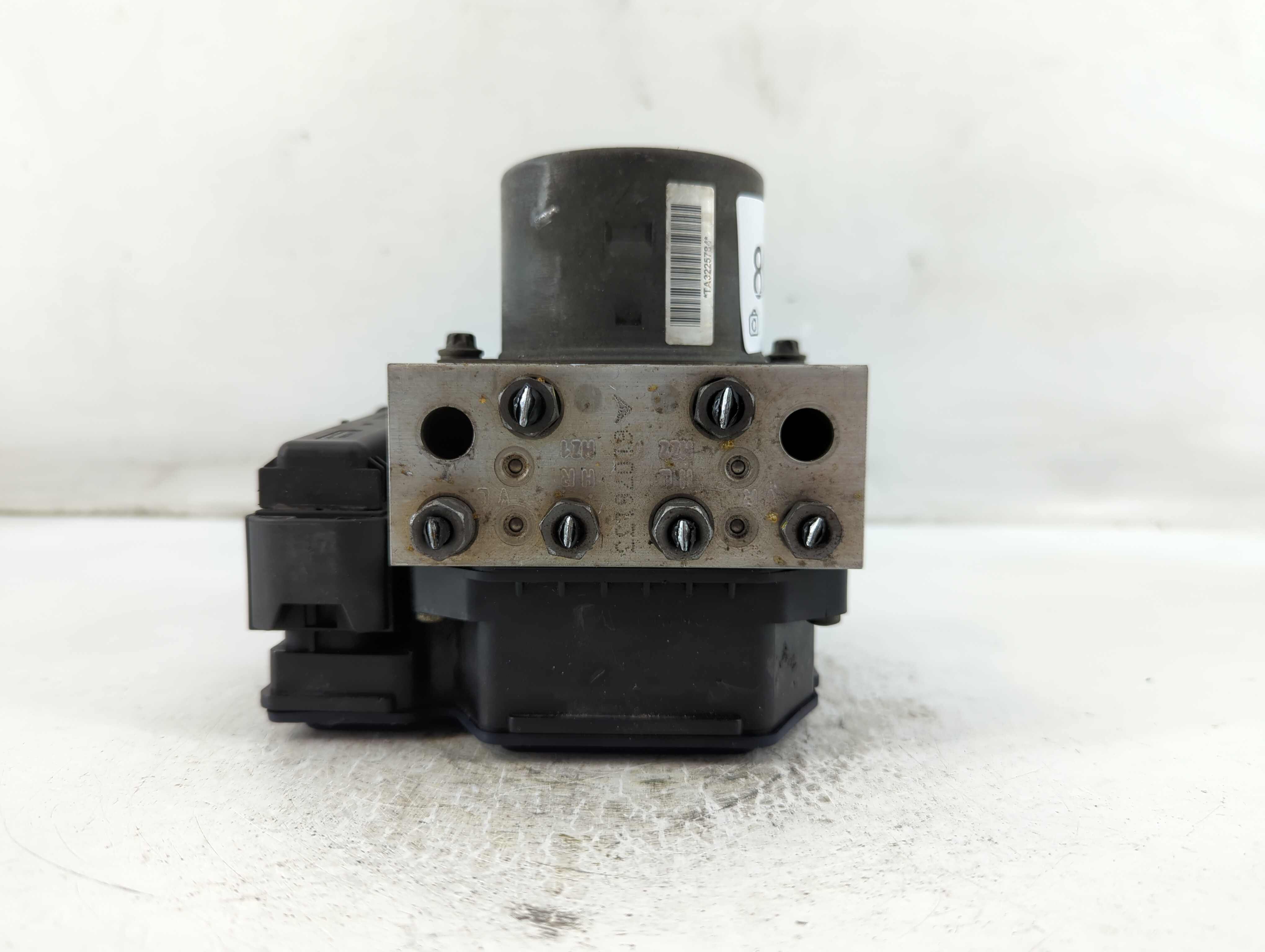 2011-2012 Mini Cooper Countryman Abs Pump Control Module 897930 - Oemusedautoparts1.com