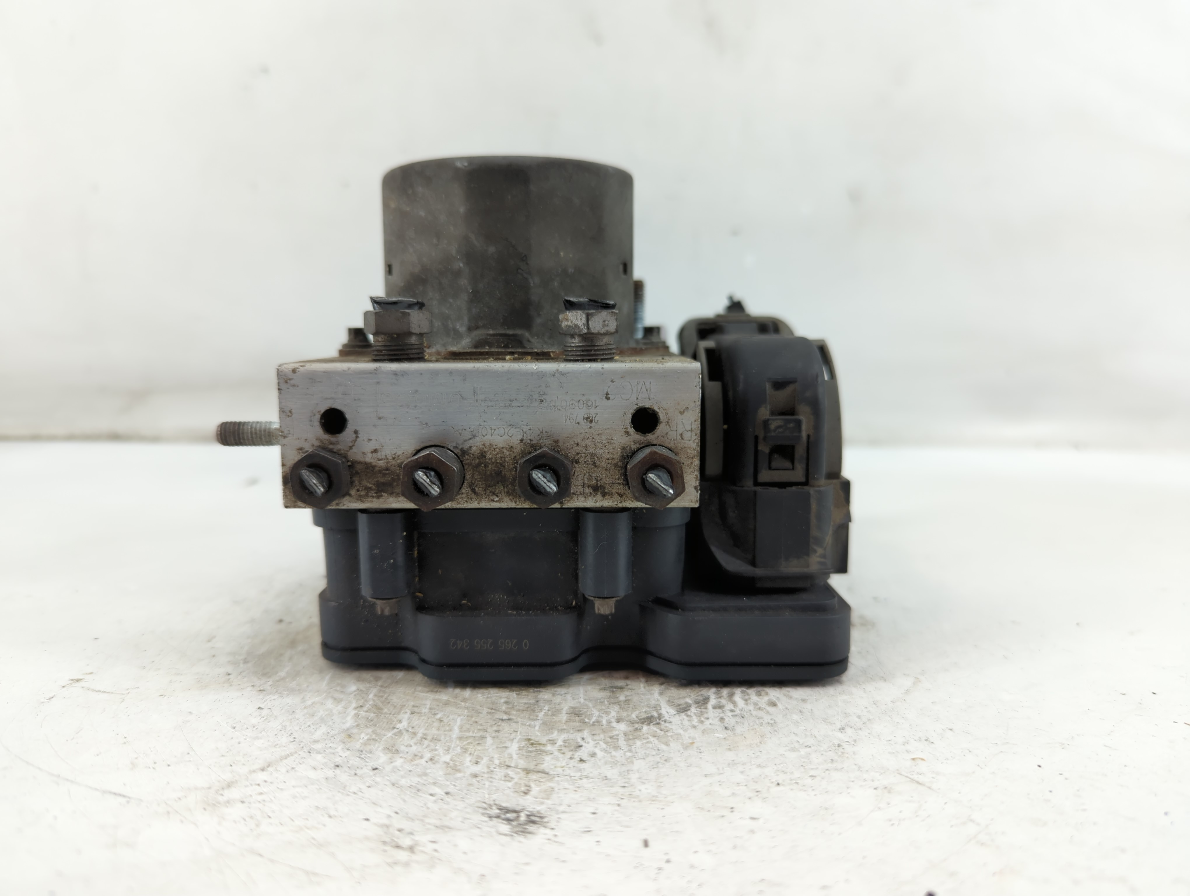 2015-2019 Ford Transit-150 Abs Pump Control Module 897944 - Oemusedautoparts1.com