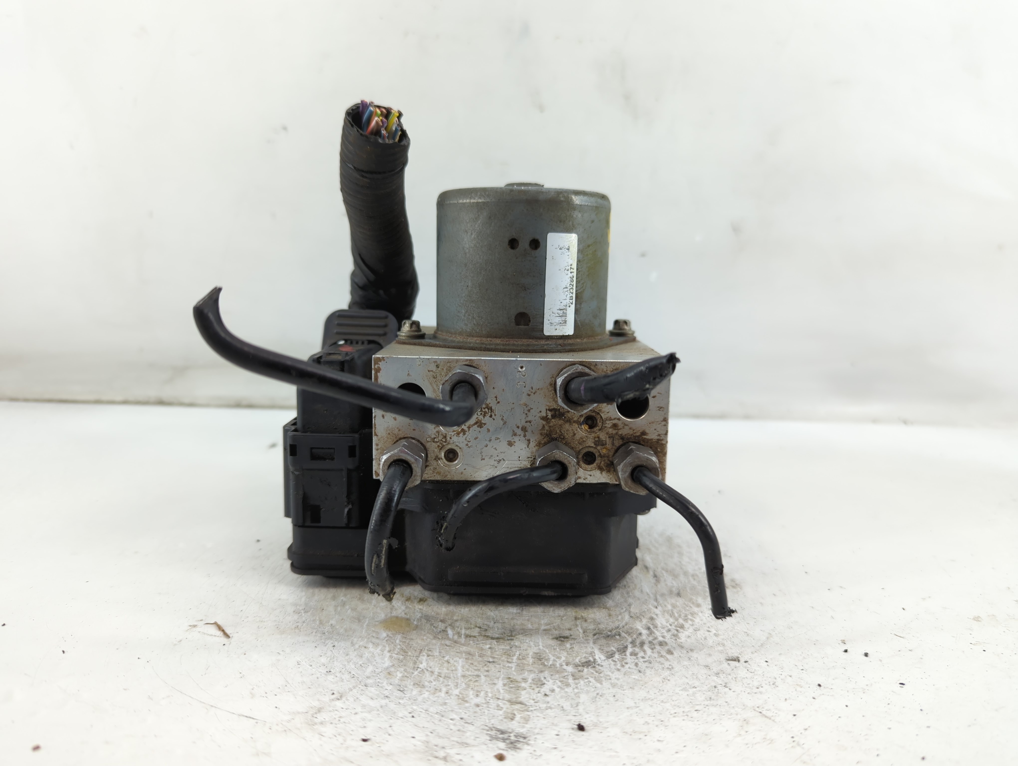 2012-2012 Chevrolet Malibu Abs Pump Control Module 897948 - Oemusedautoparts1.com