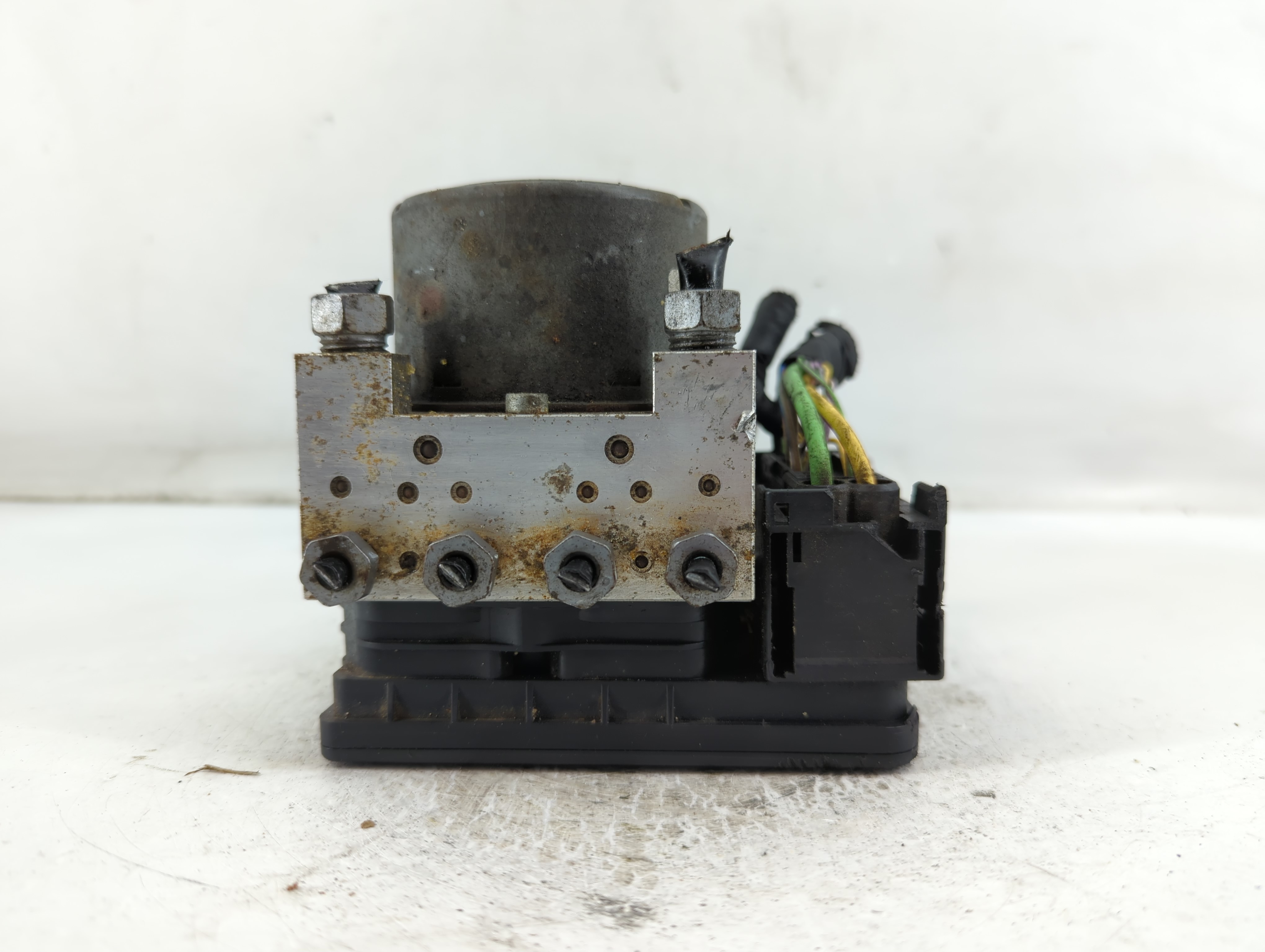 2016 Ford Explorer Abs Pump Control Module 897979 - Oemusedautoparts1.com