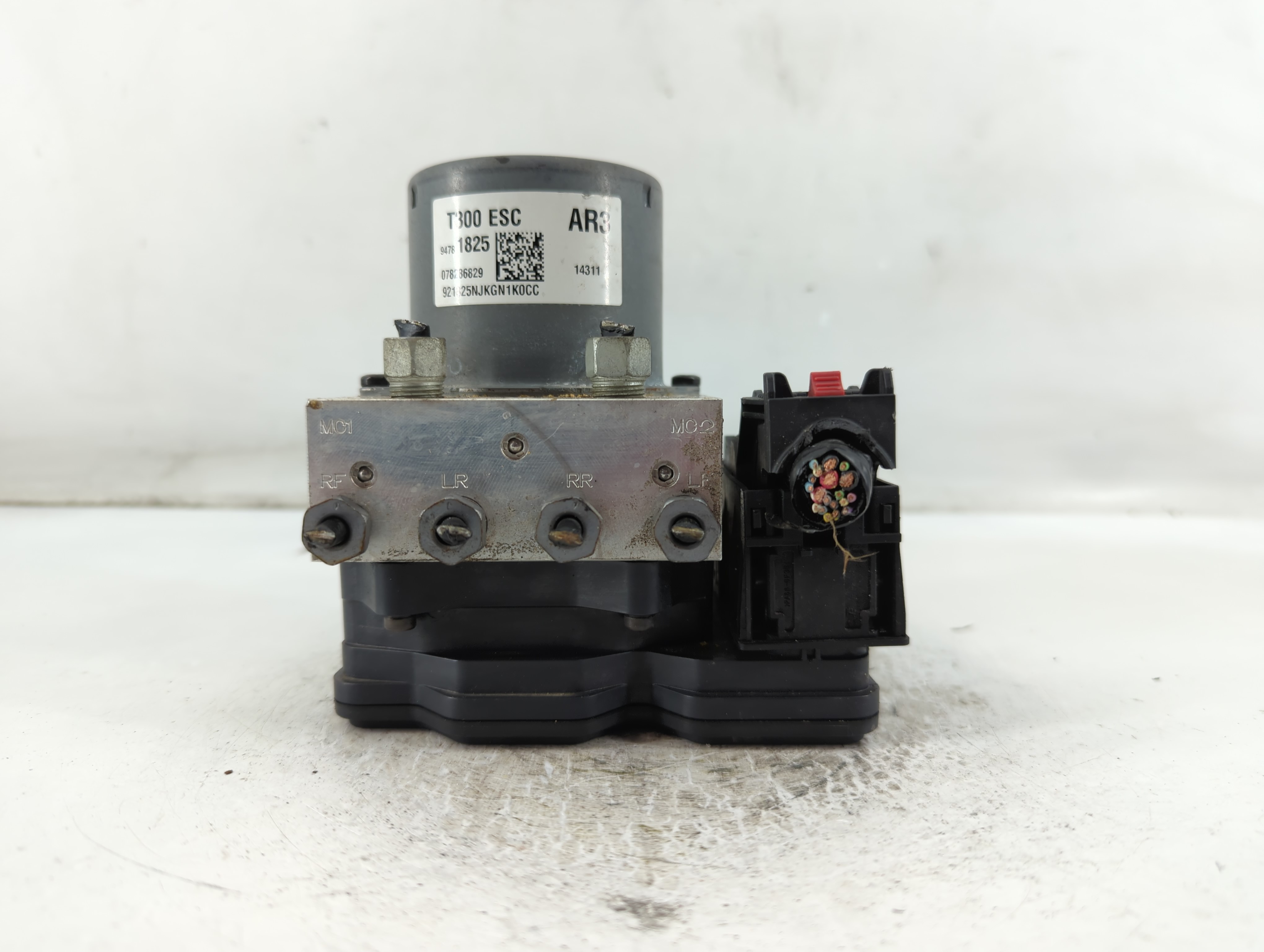 2015-2016 Chevrolet Sonic Abs Pump Control Module 897993 - Oemusedautoparts1.com