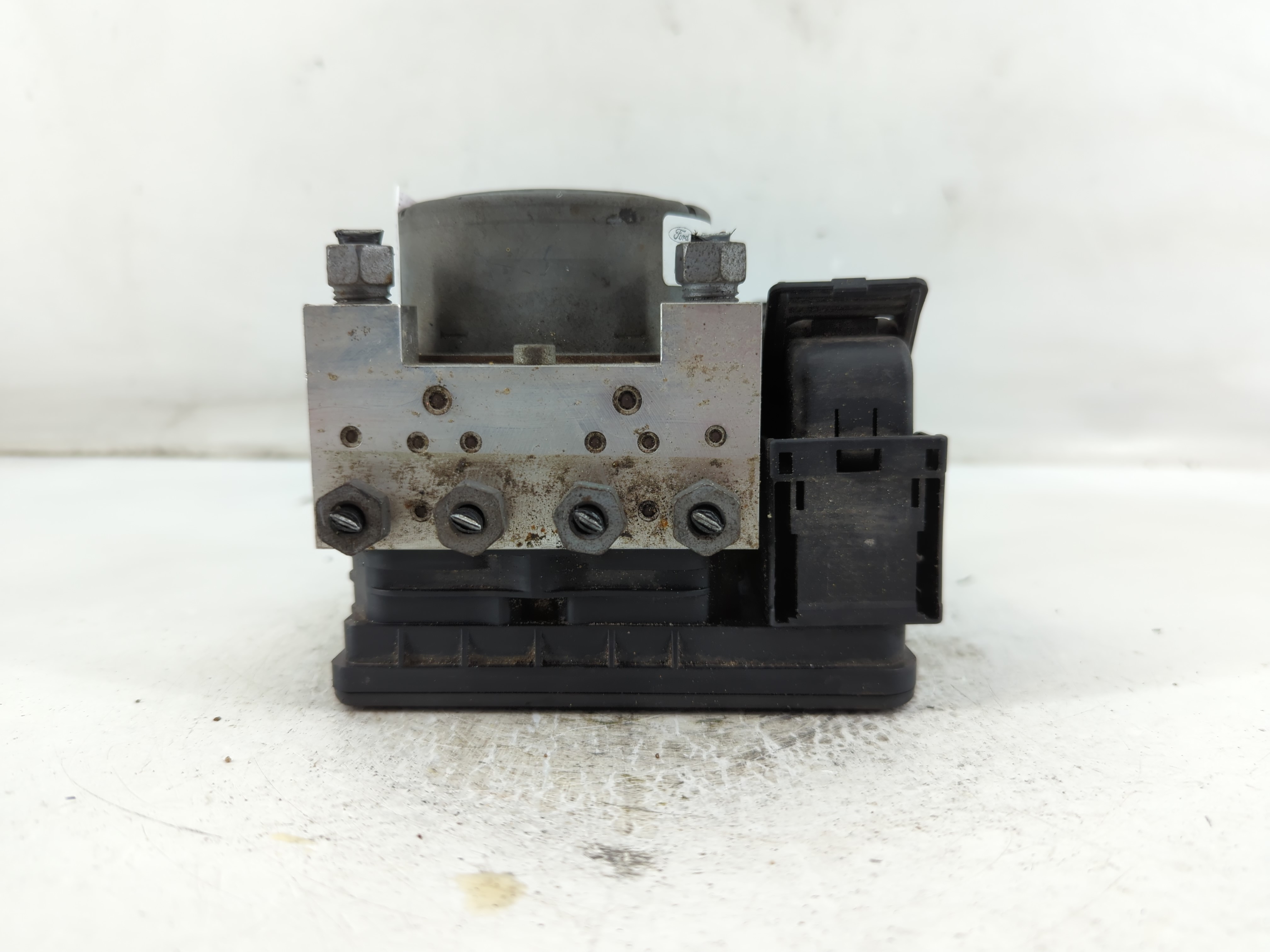 2015-2016 Ford Fusion Abs Pump Control Module 897997 - Oemusedautoparts1.com