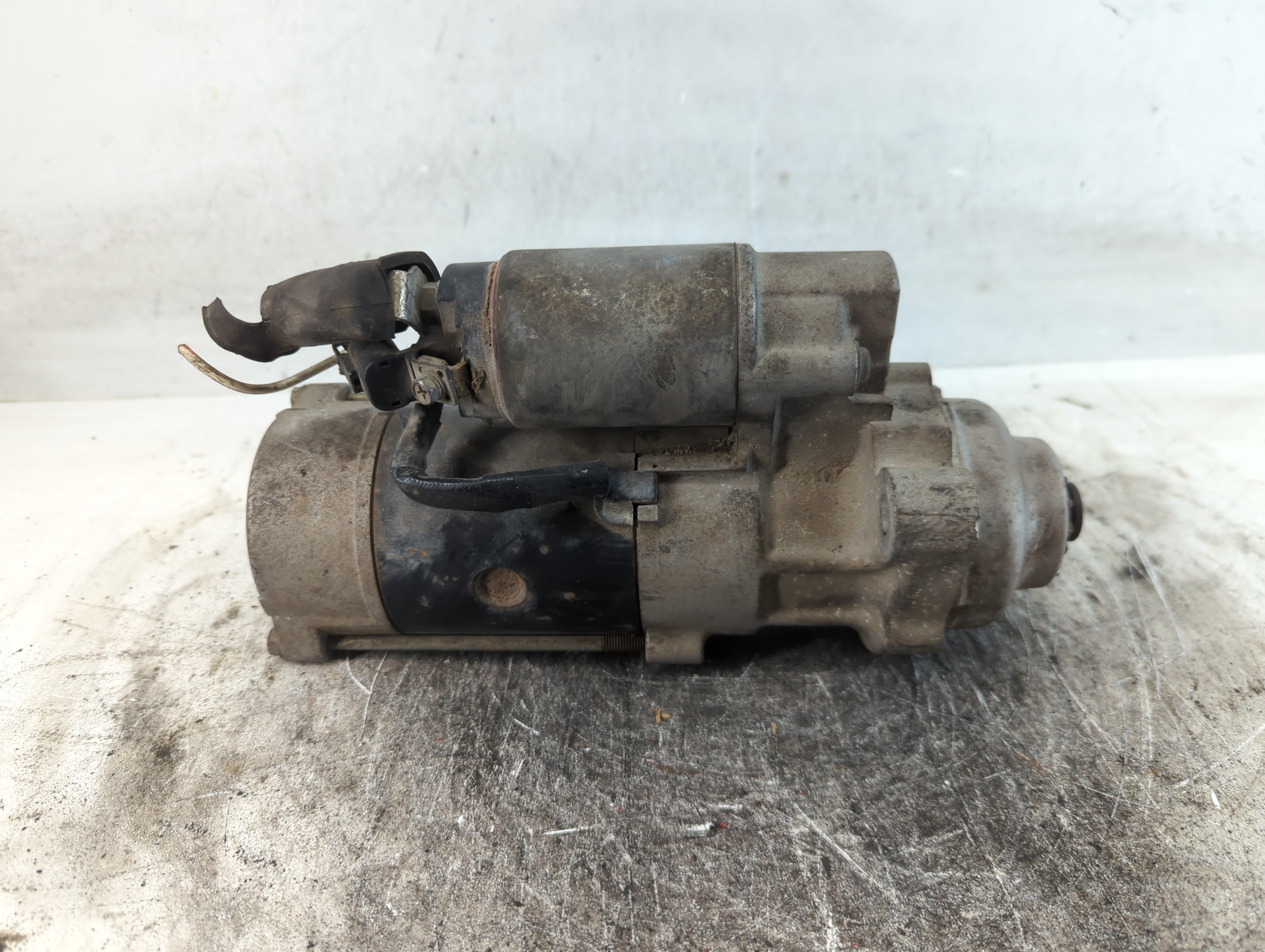 Picture of 2016-2019 Nissan Titan Xd Car Starter Motor Solenoid Oem 898013