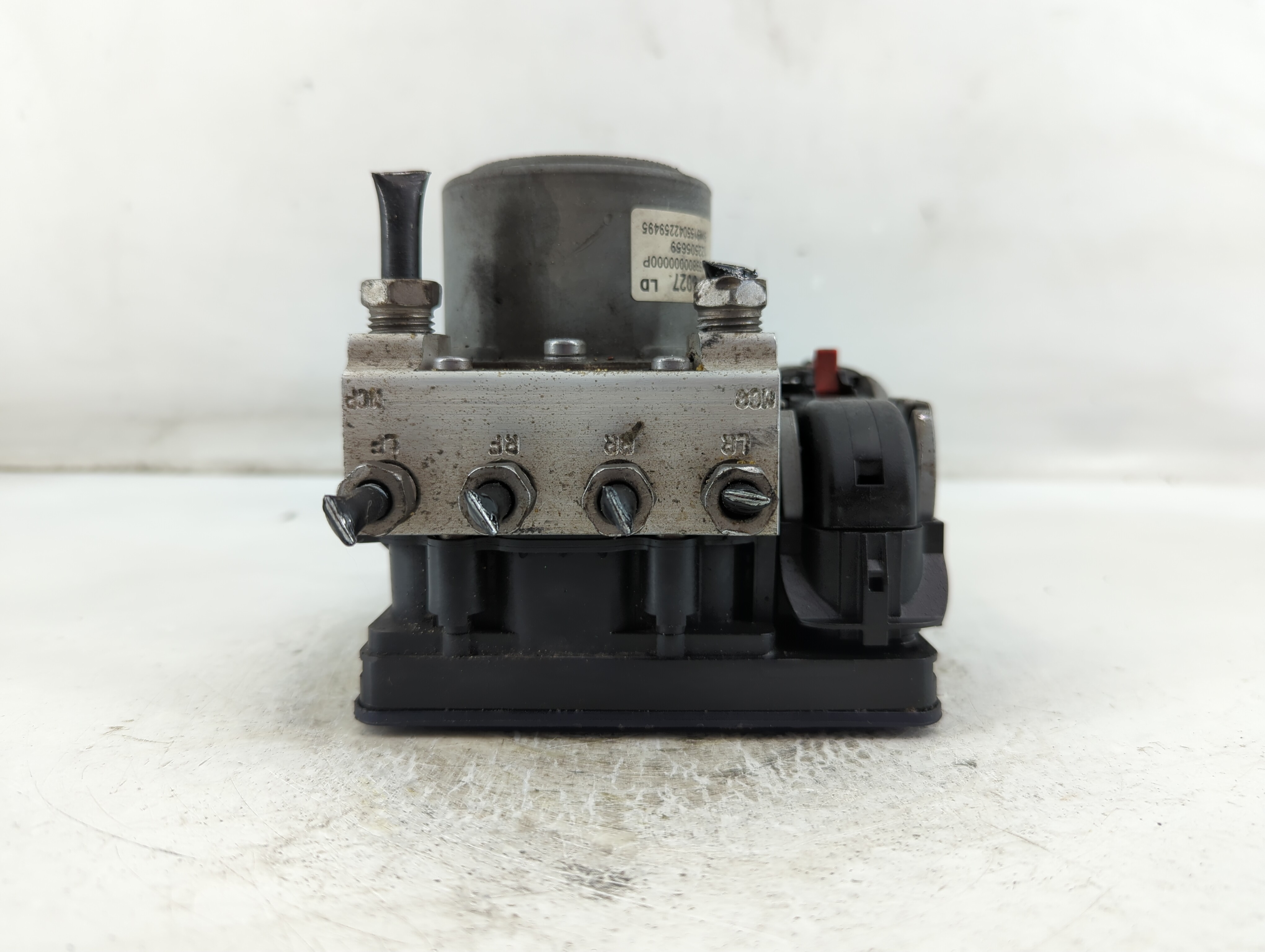 2016-2016 Gmc Sierra 1500 Abs Pump Control Module 898021 - Oemusedautoparts1.com
