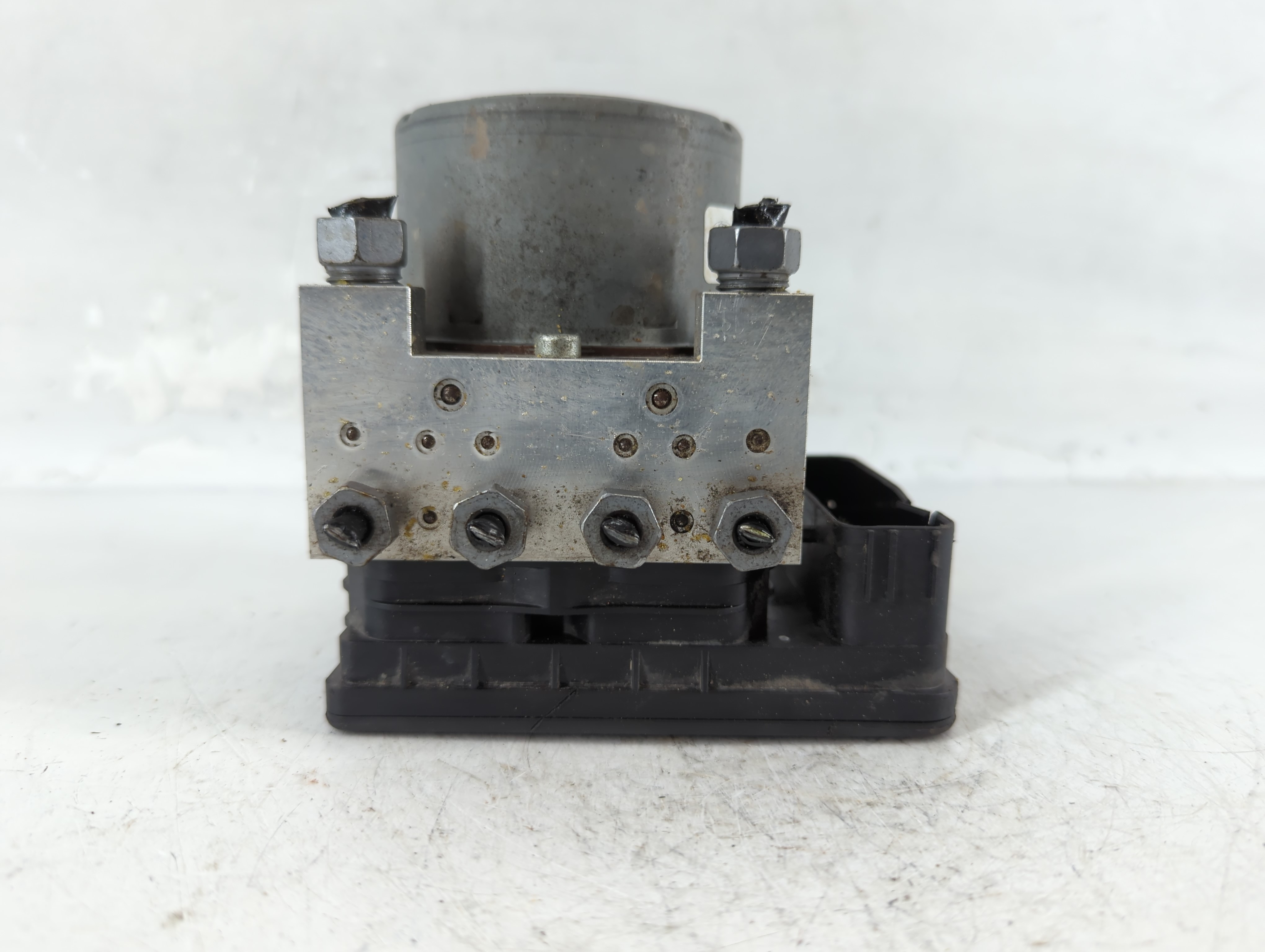 2018 Ford Explorer Abs Pump Control Module 898055 - Oemusedautoparts1.com