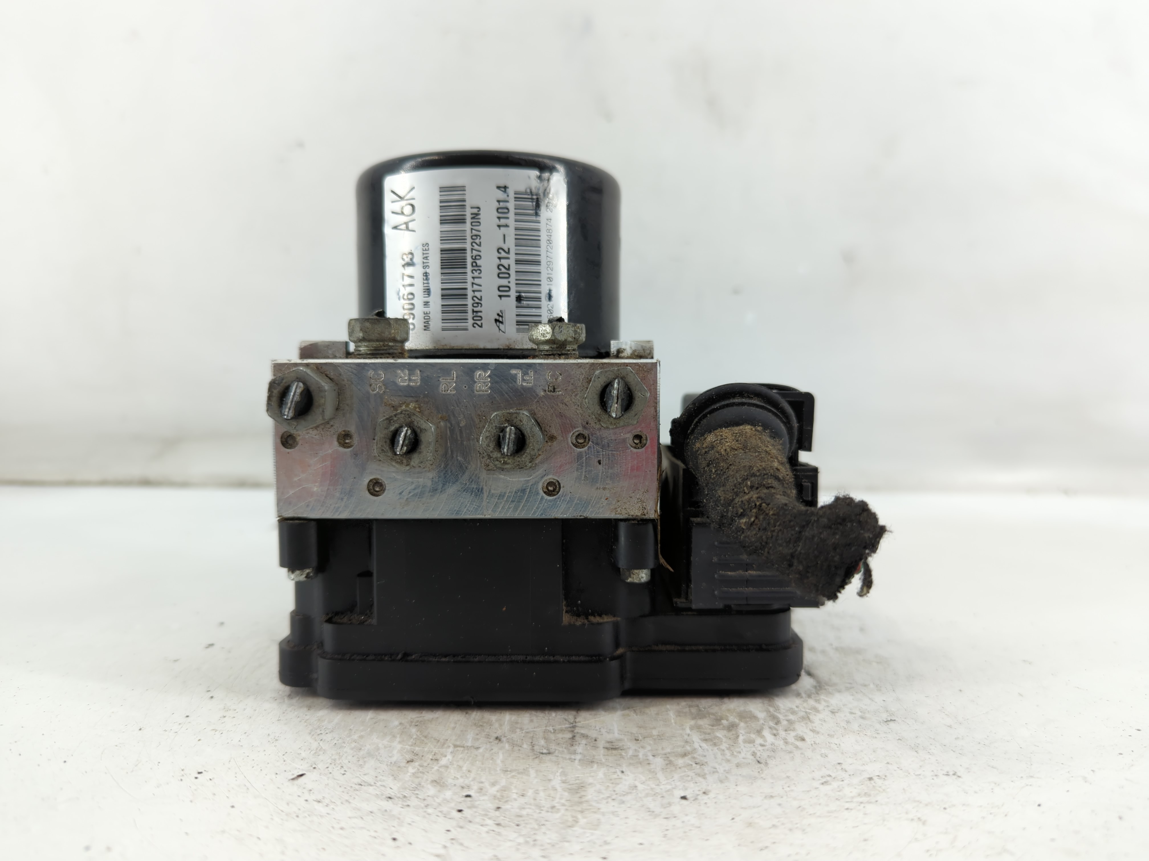 2017-2019 Buick Cascada Abs Pump Control Module 898067 - Oemusedautoparts1.com