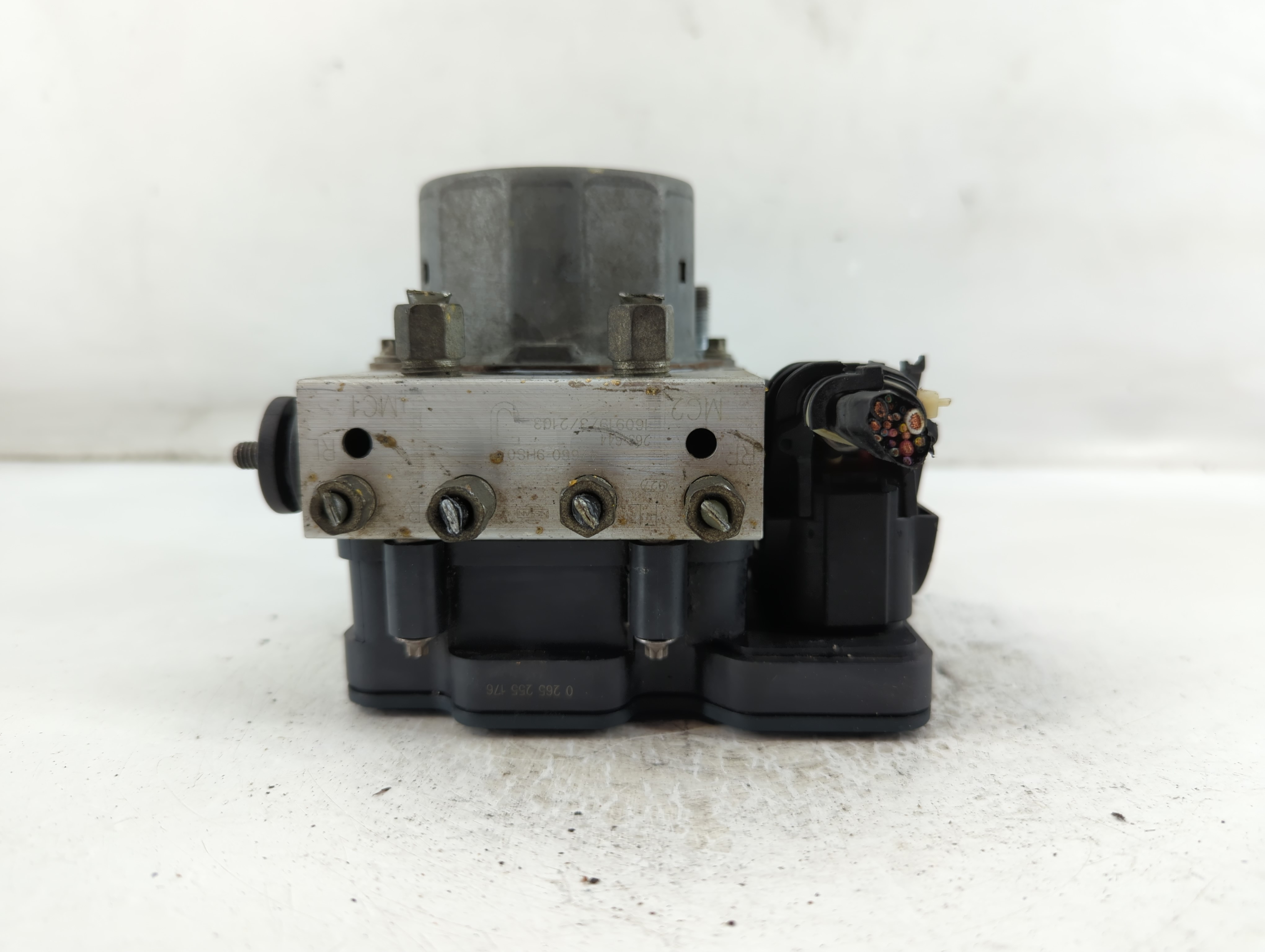 2017-2017 Nissan Altima Abs Pump Control Module 898068 - Oemusedautoparts1.com