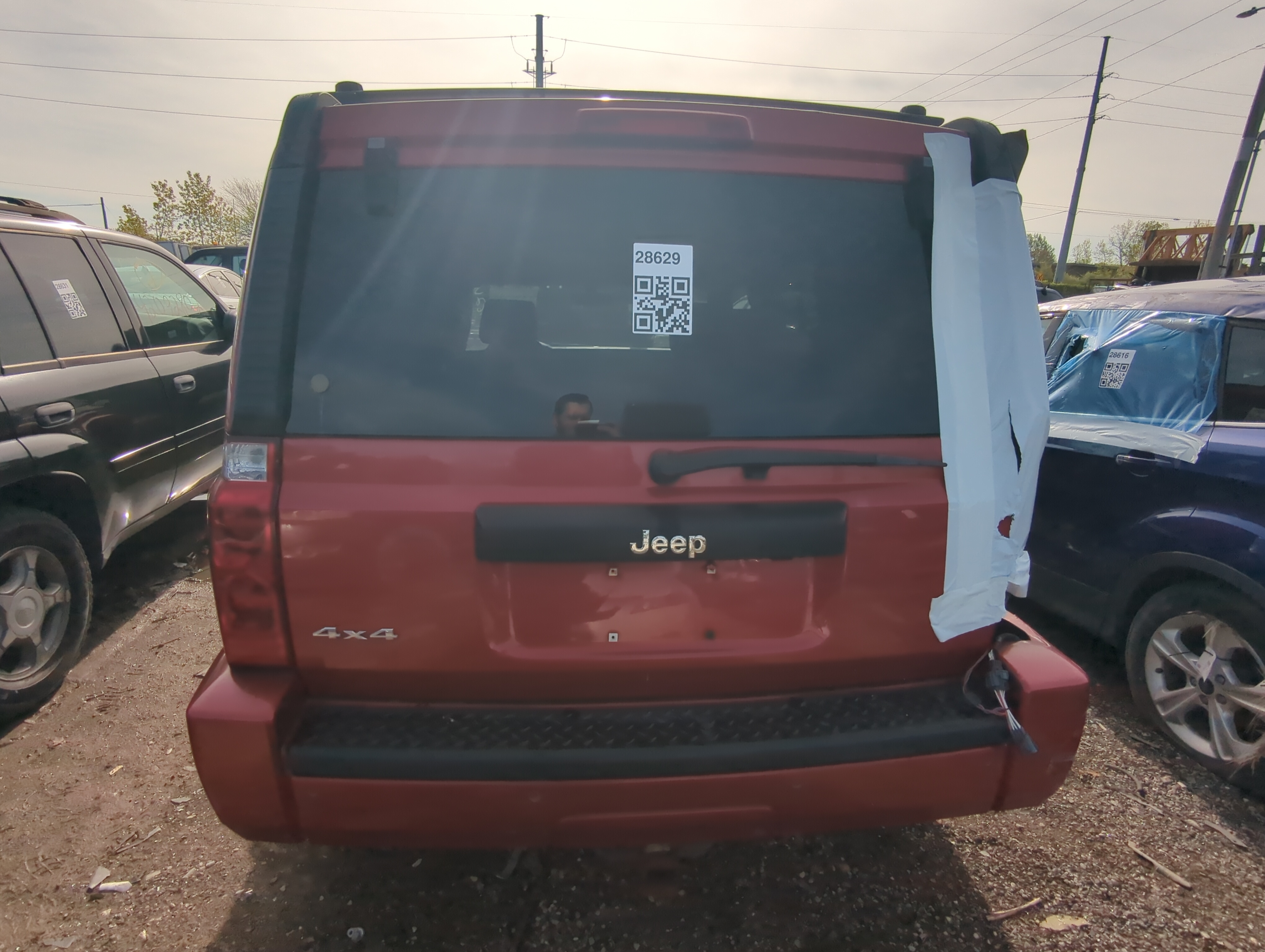 2006-2010 Jeep Commander Trunk/decklid/hatch/tailgate Oem 898519 - Oemusedautoparts1.com