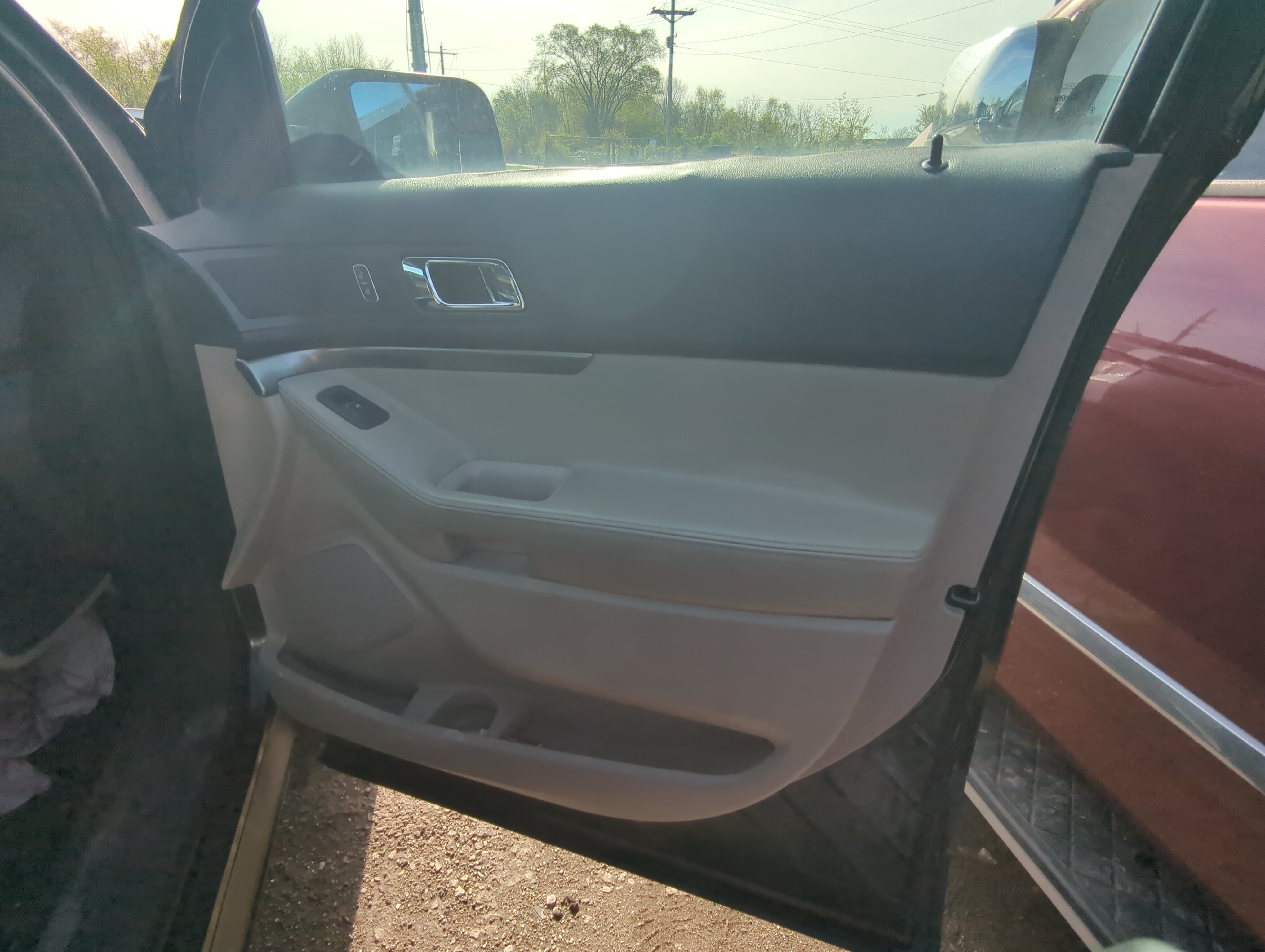 2014 Ford Explorer Front Right Passenger Interior Door Panel Trim 899017 - Oemusedautoparts1.com