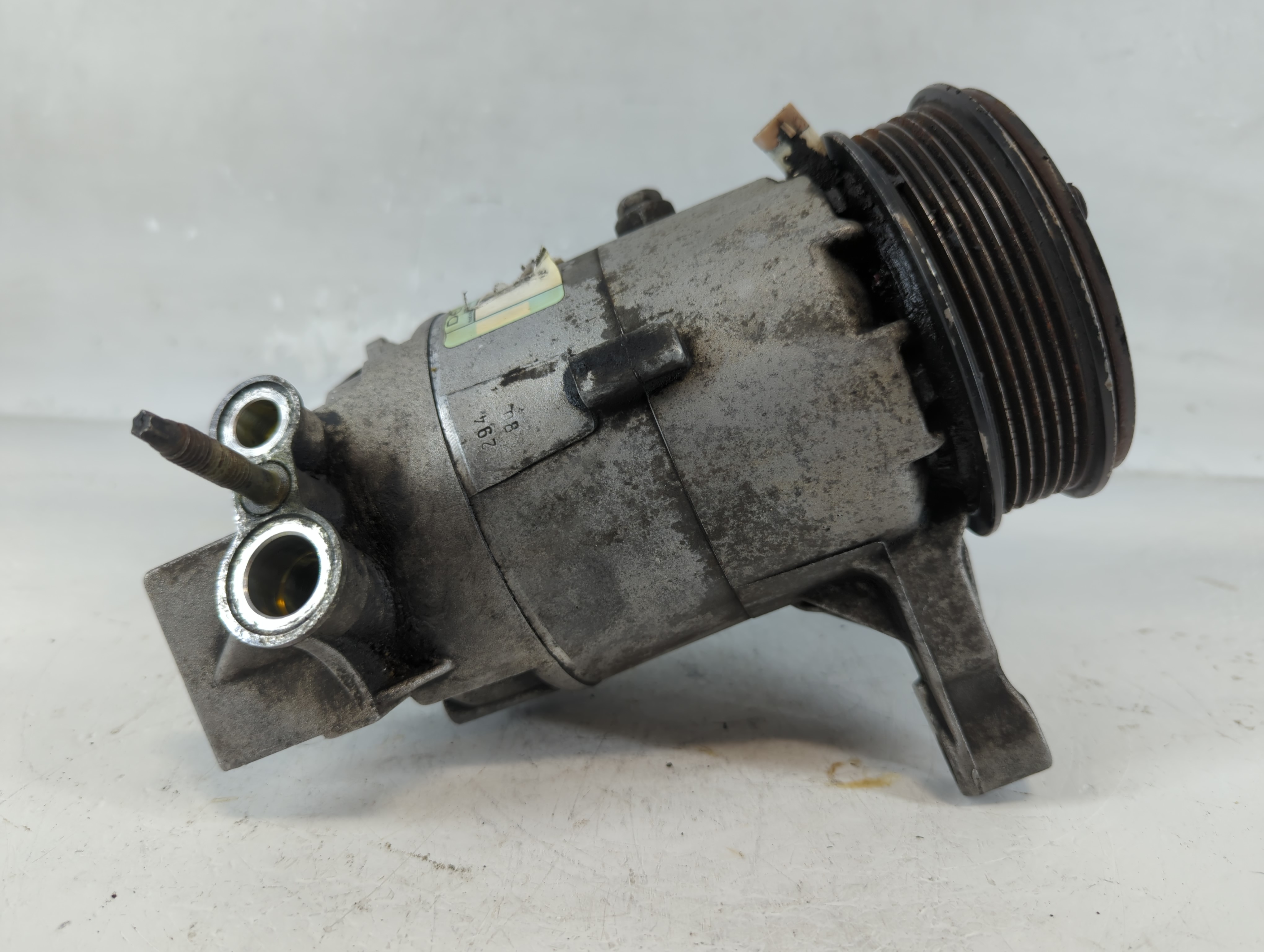 Picture of 2007-2010 Pontiac G6 Air Conditioning A/c Ac Compressor Oem 899641