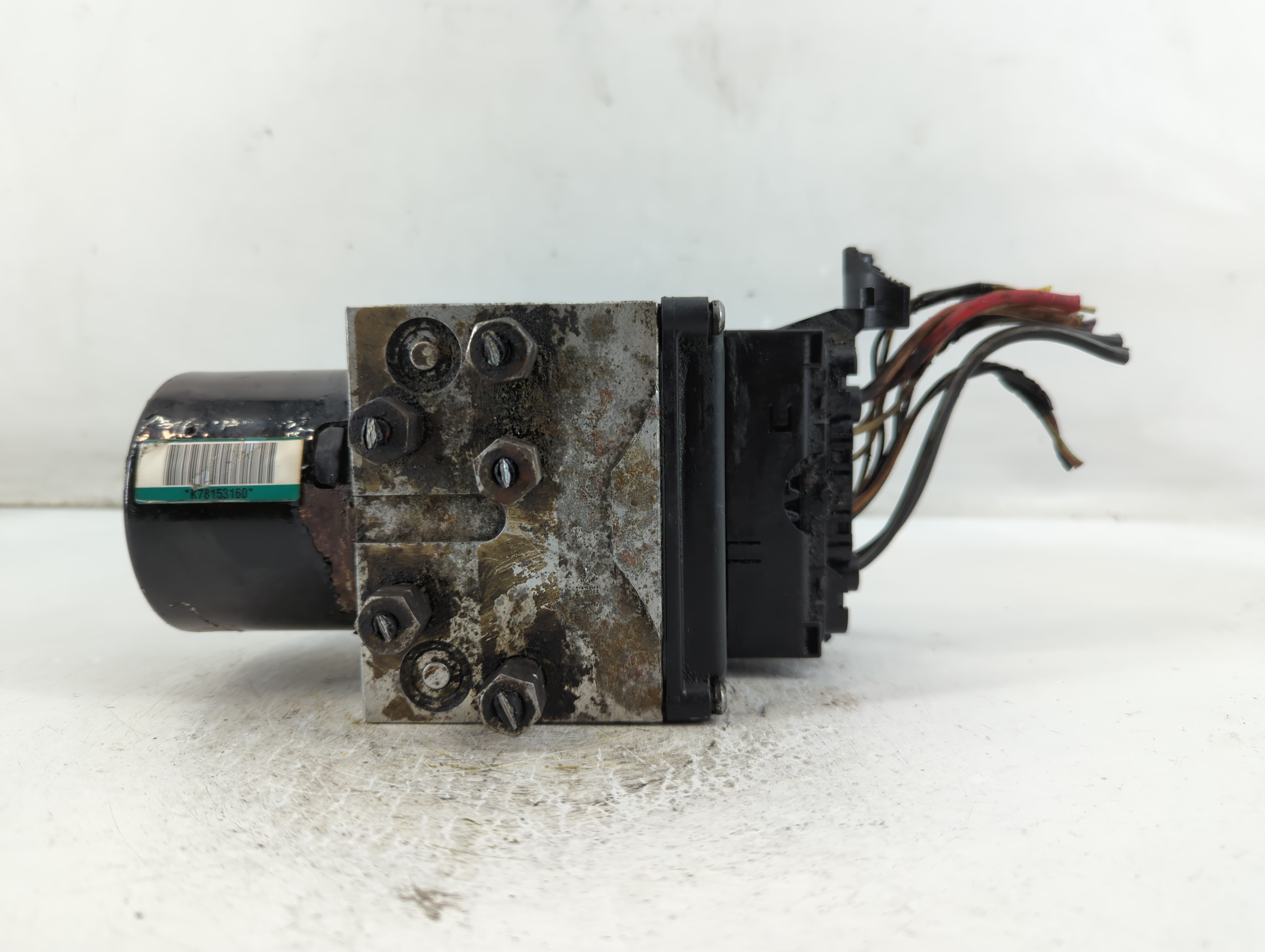 Picture of 2010-2010 Ford F-250 Super Duty Abs Pump Control Module 899648