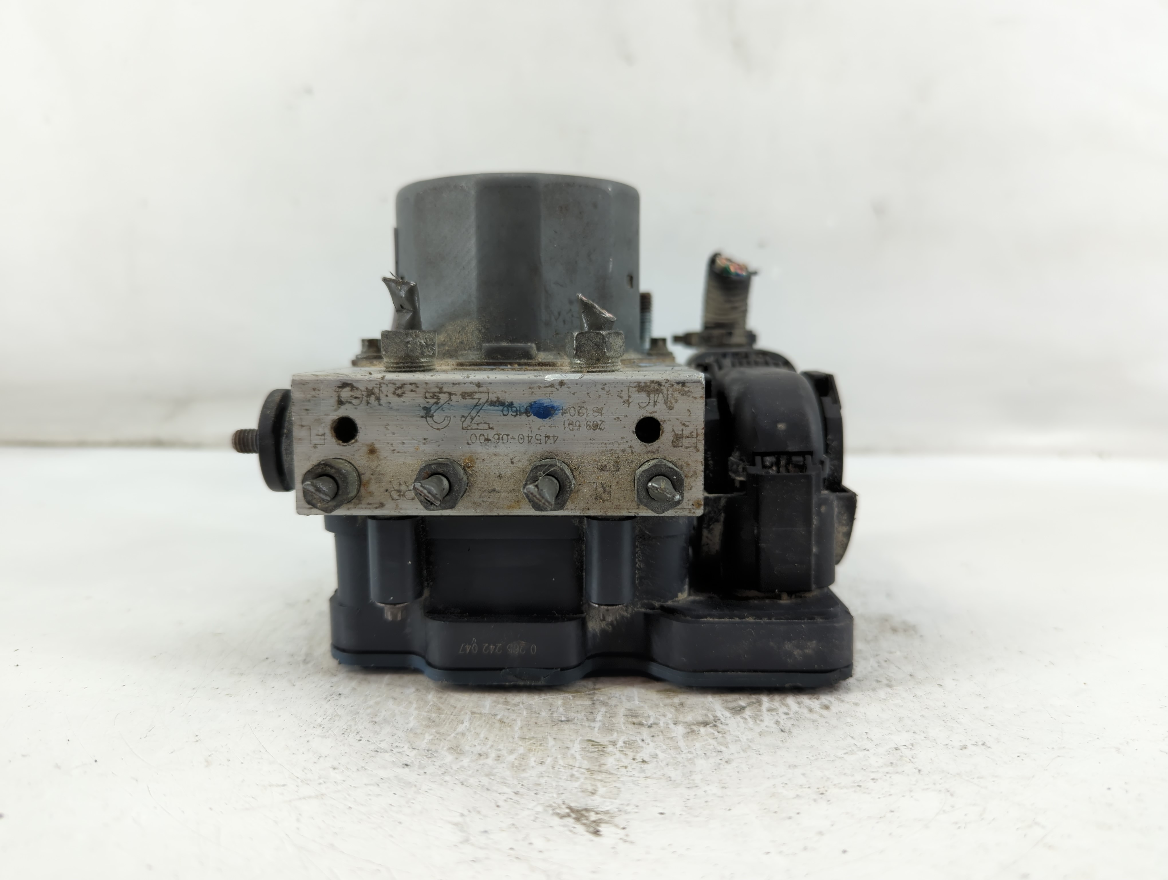 2013-2014 Toyota Camry Abs Pump Control Module 899651 - Oemusedautoparts1.com