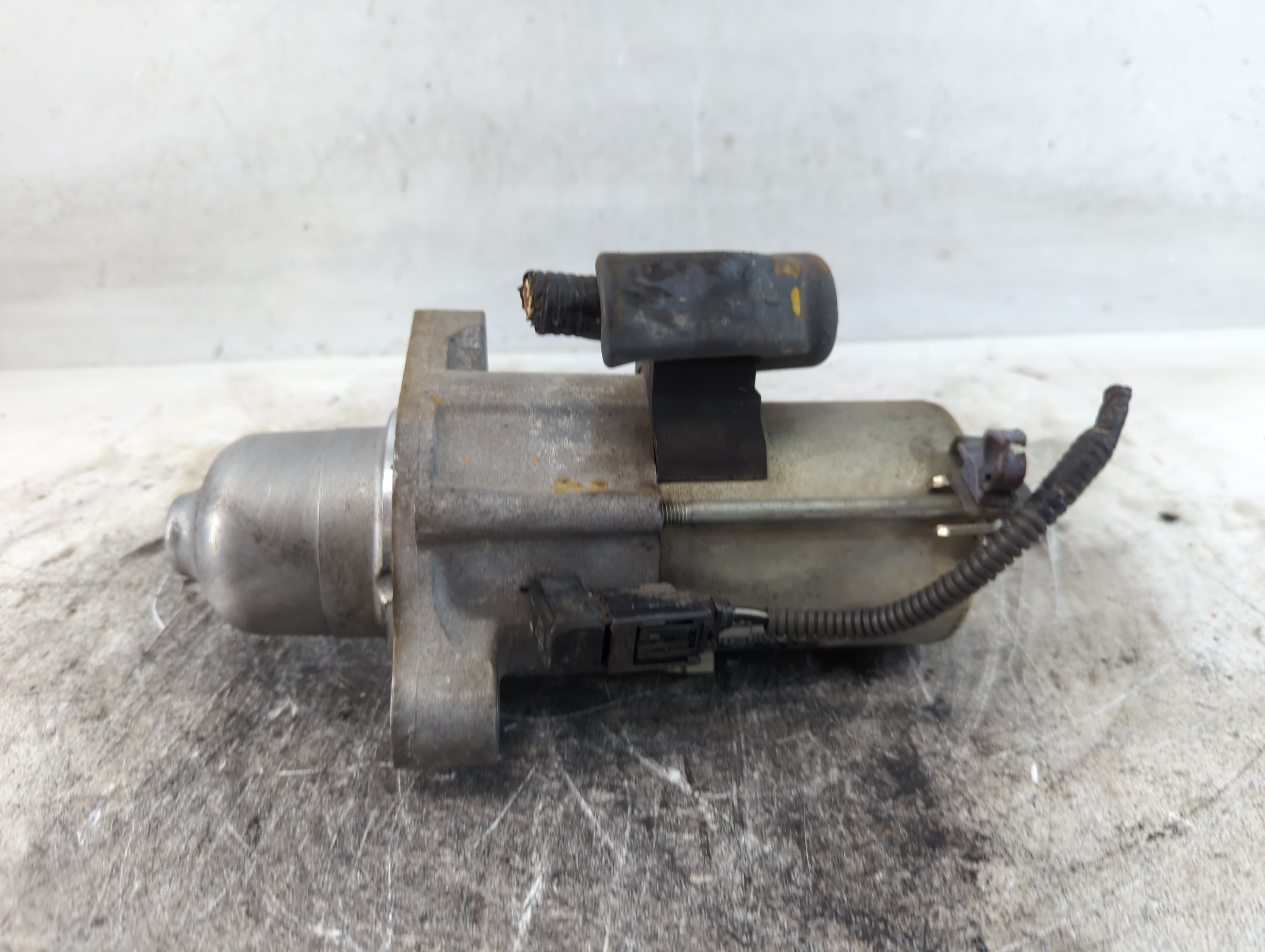 Picture of 2020-2020 Honda Cr-v Car Starter Motor Solenoid Oem 899762