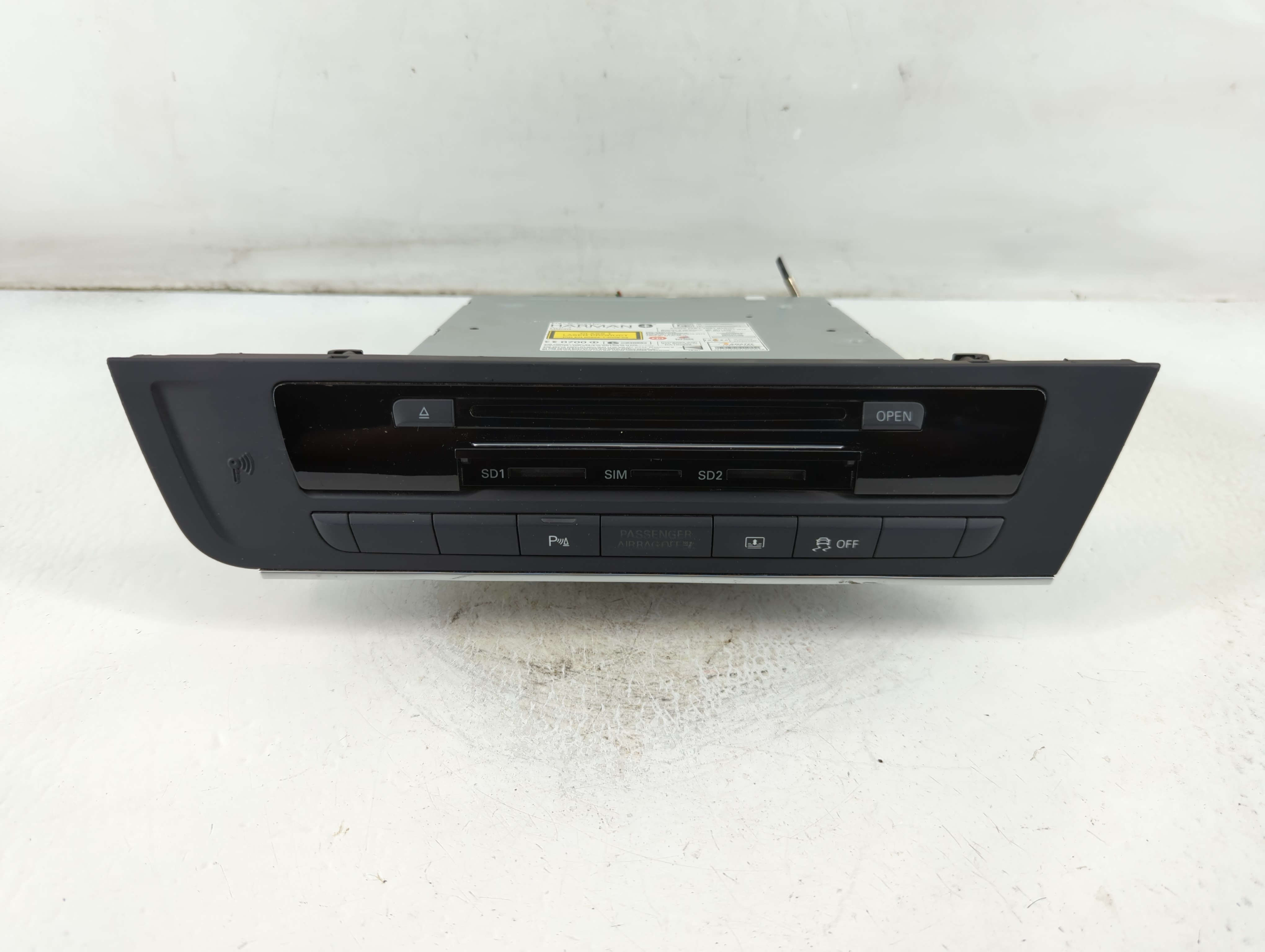 Picture of 2013-2017 Audi S6 Am Fm Cd Player Radio Receiver 899876