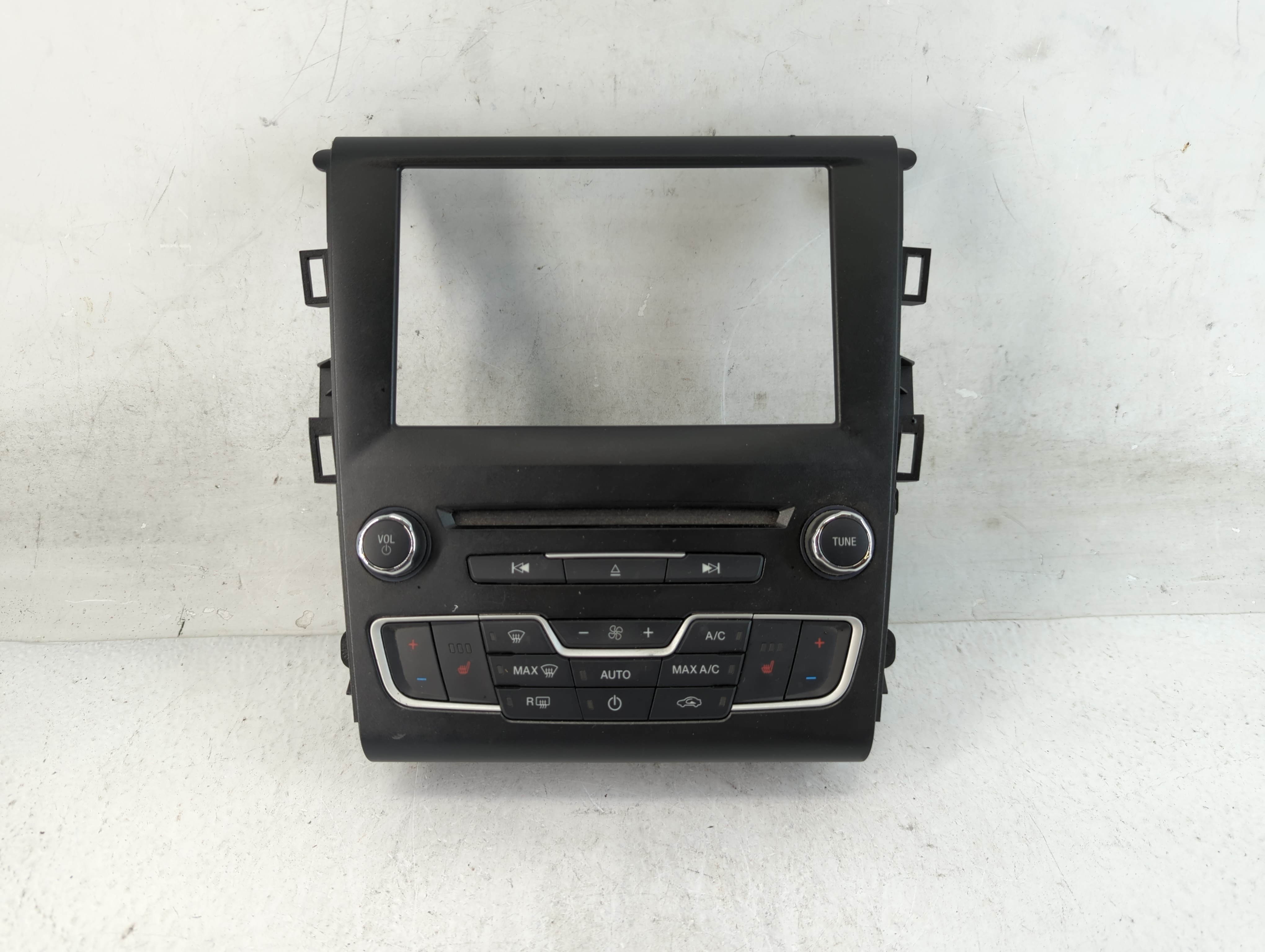 2017-2020 Ford Fusion Am Fm Cd Player Radio Receiver 899896 - Oemusedautoparts1.com
