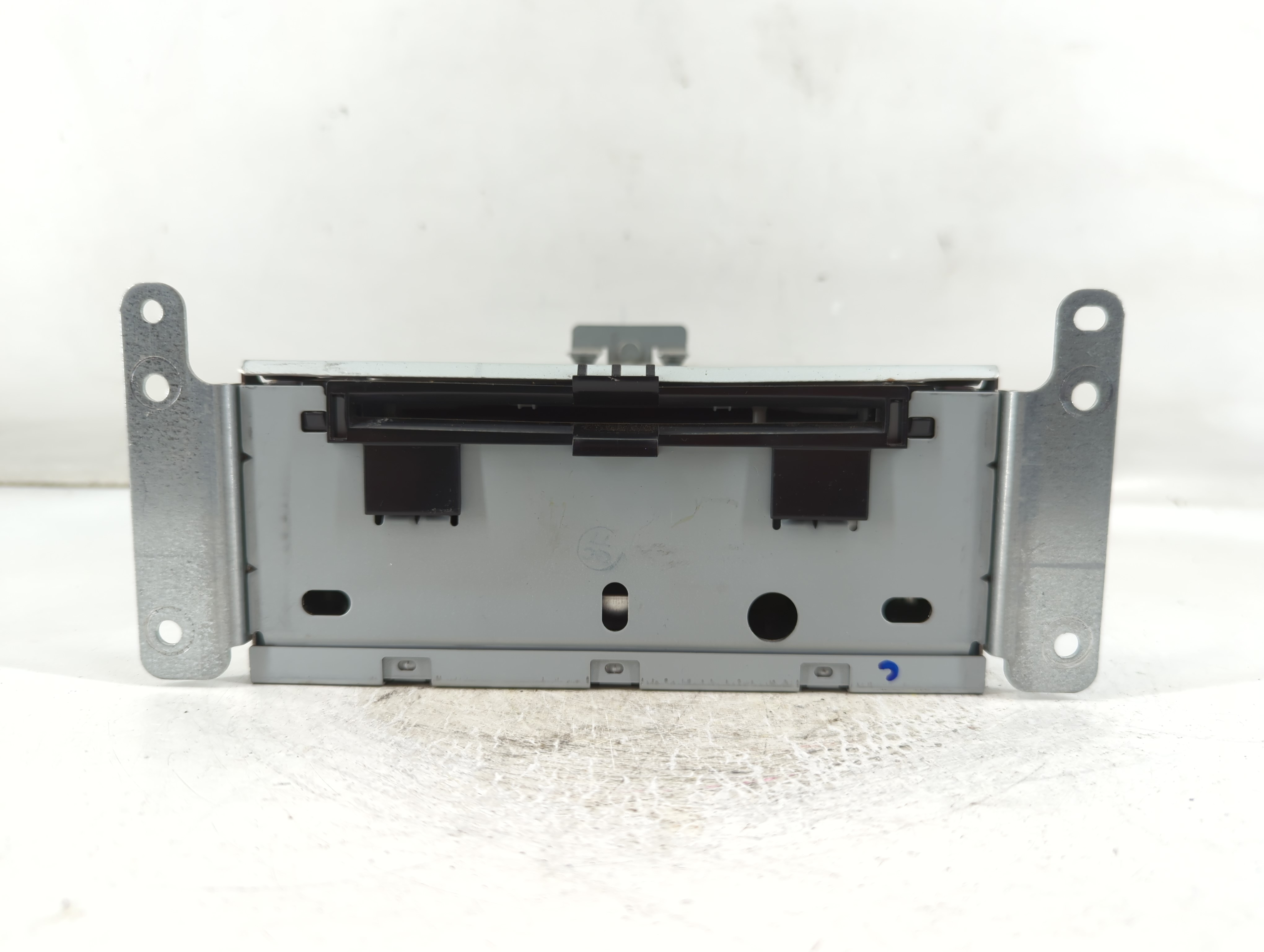 2015-2017 Ford Expedition Am Fm Cd Player Radio Receiver 899911 - Oemusedautoparts1.com