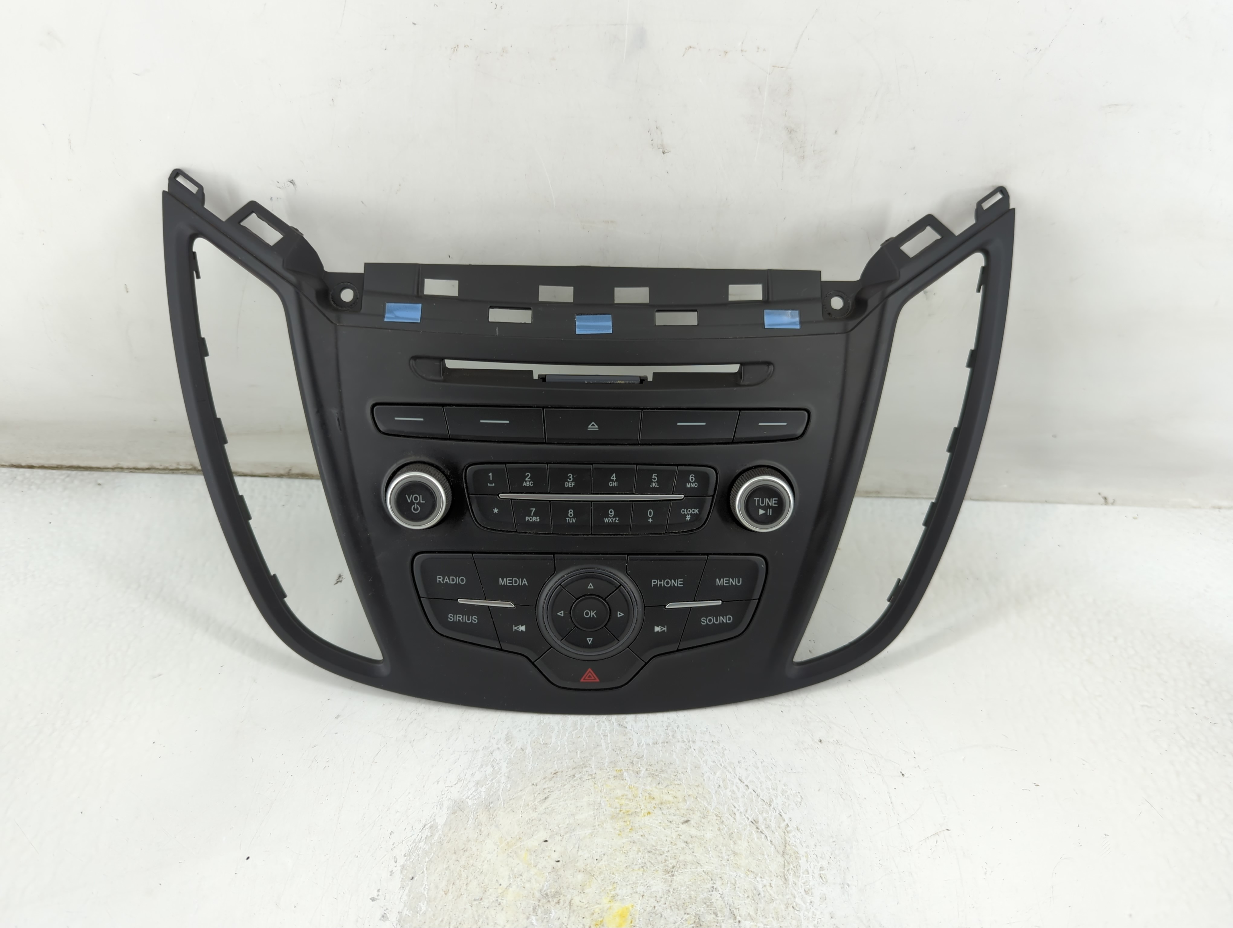 2017-2019 Ford Escape Am Fm Cd Player Radio Receiver 899917 - Oemusedautoparts1.com