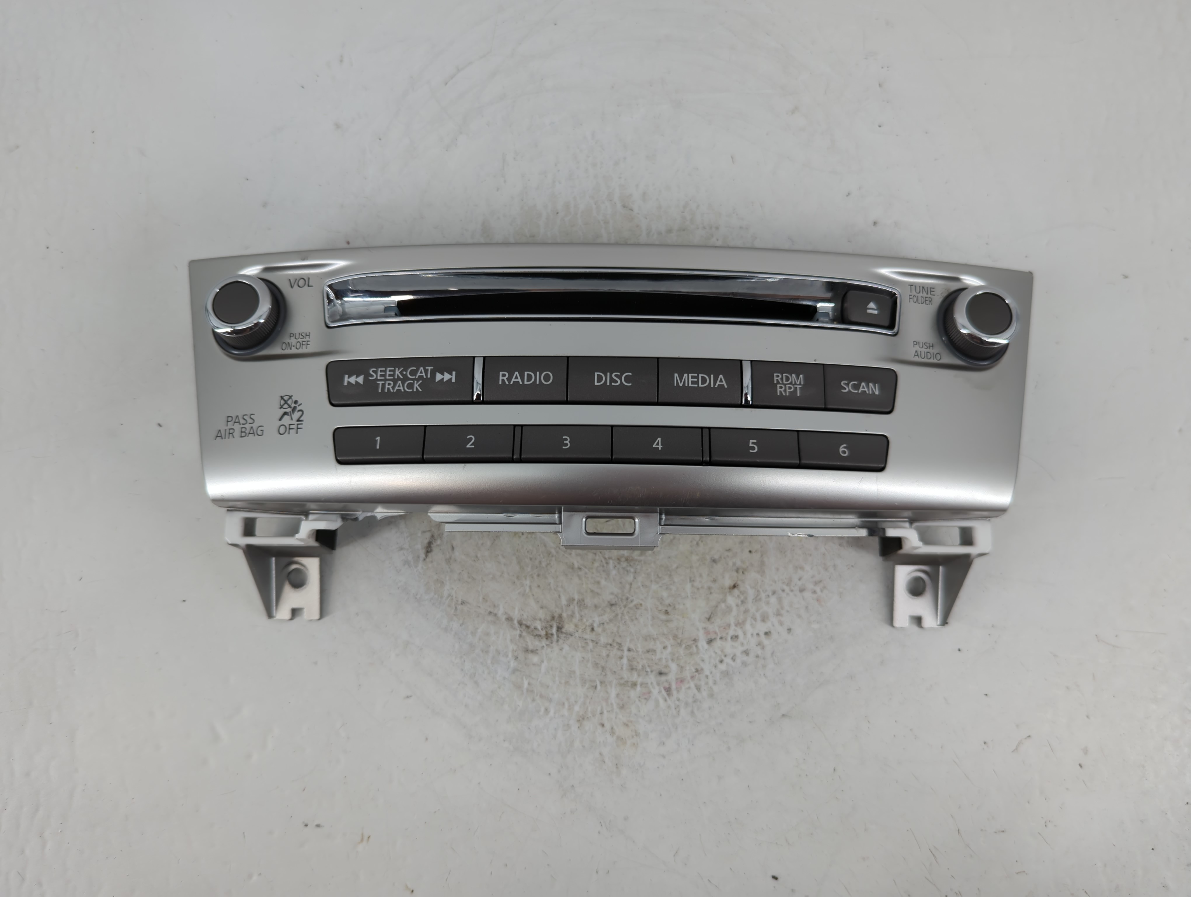Picture of 2017-2020 Infiniti Qx60 Am Fm Cd Player Radio Receiver 899922