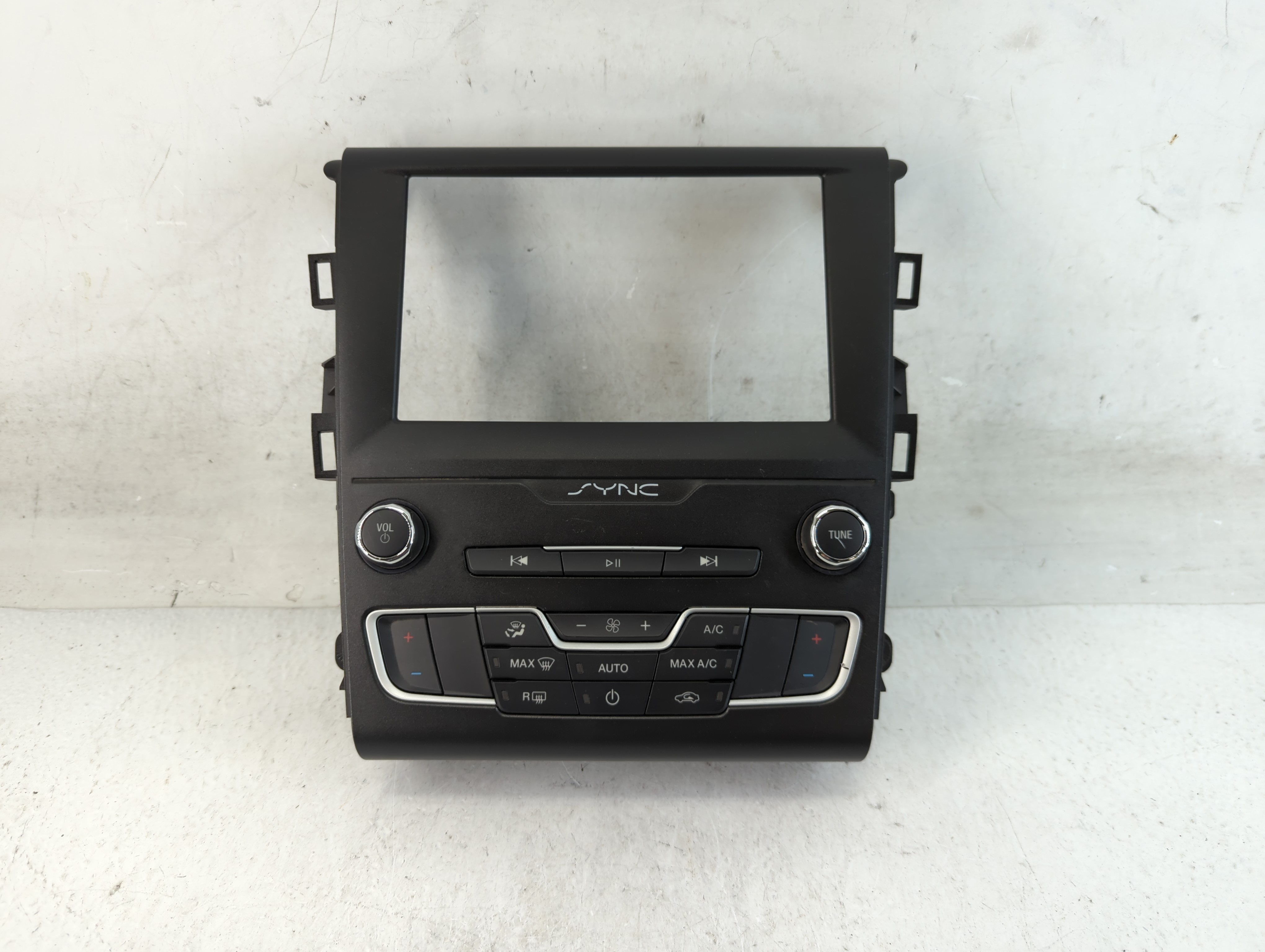 2017-2020 Ford Fusion Am Fm Cd Player Radio Receiver 899927 - Oemusedautoparts1.com